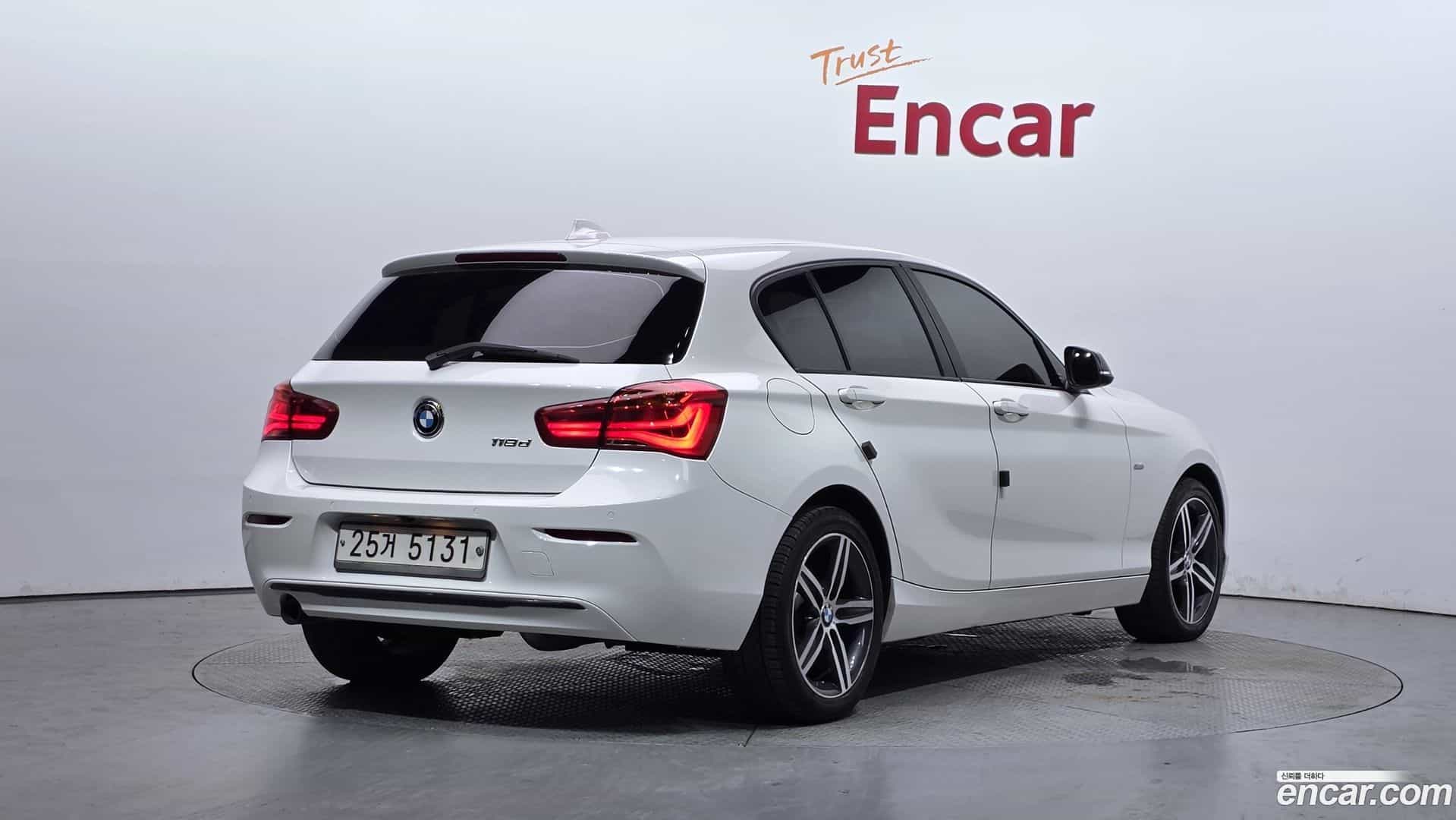1-Series BMW 2017.1-OUTER-002