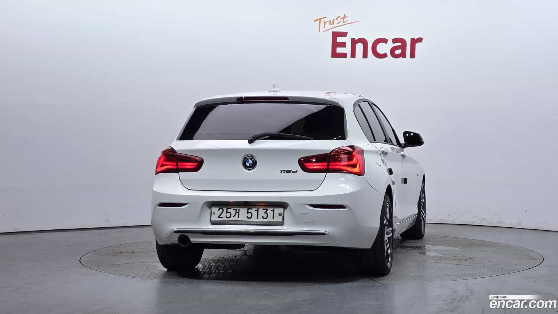 1-Series BMW 2017.1-OUTER-004