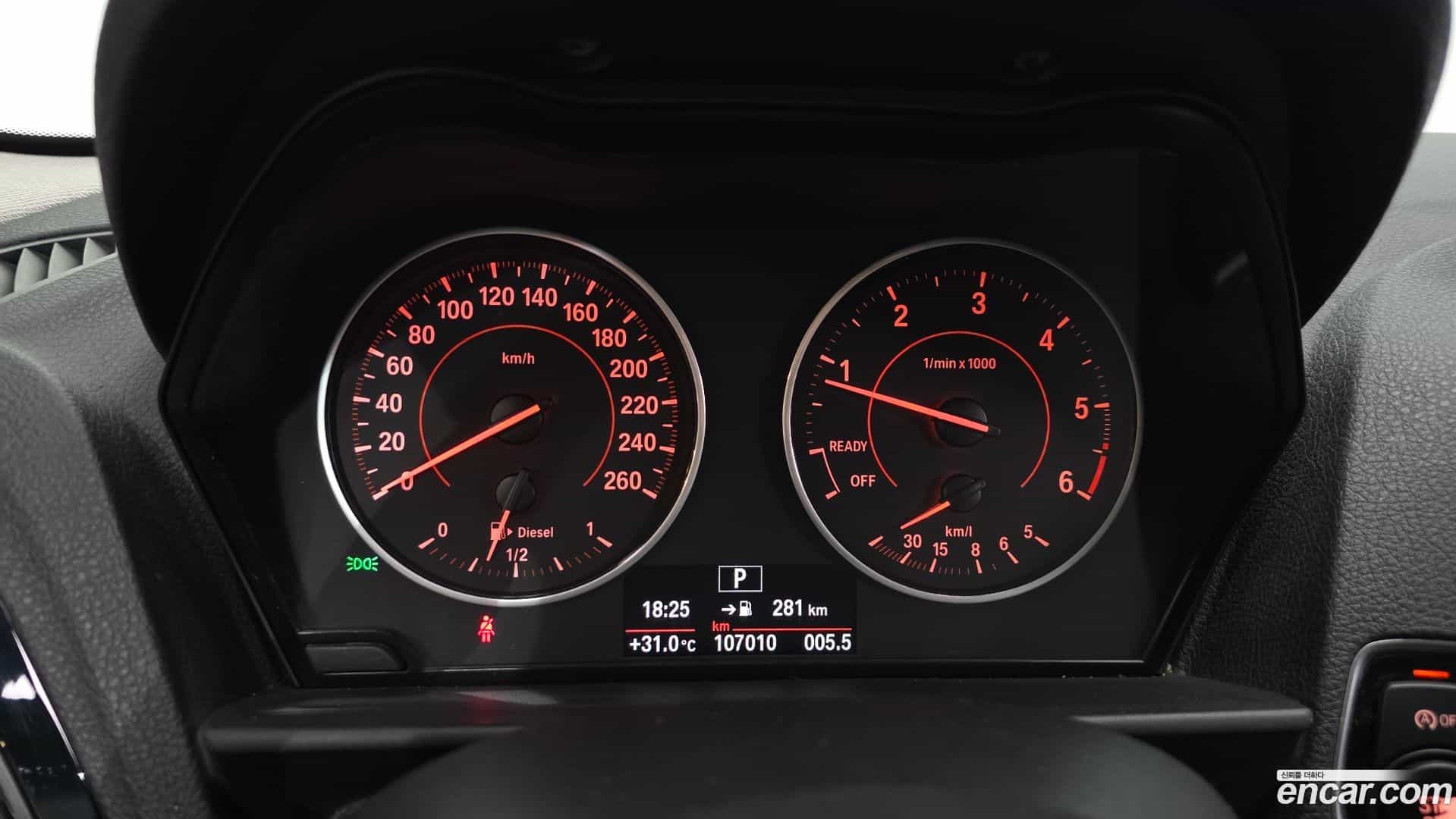 1-Series BMW 2017.1-INNER-008