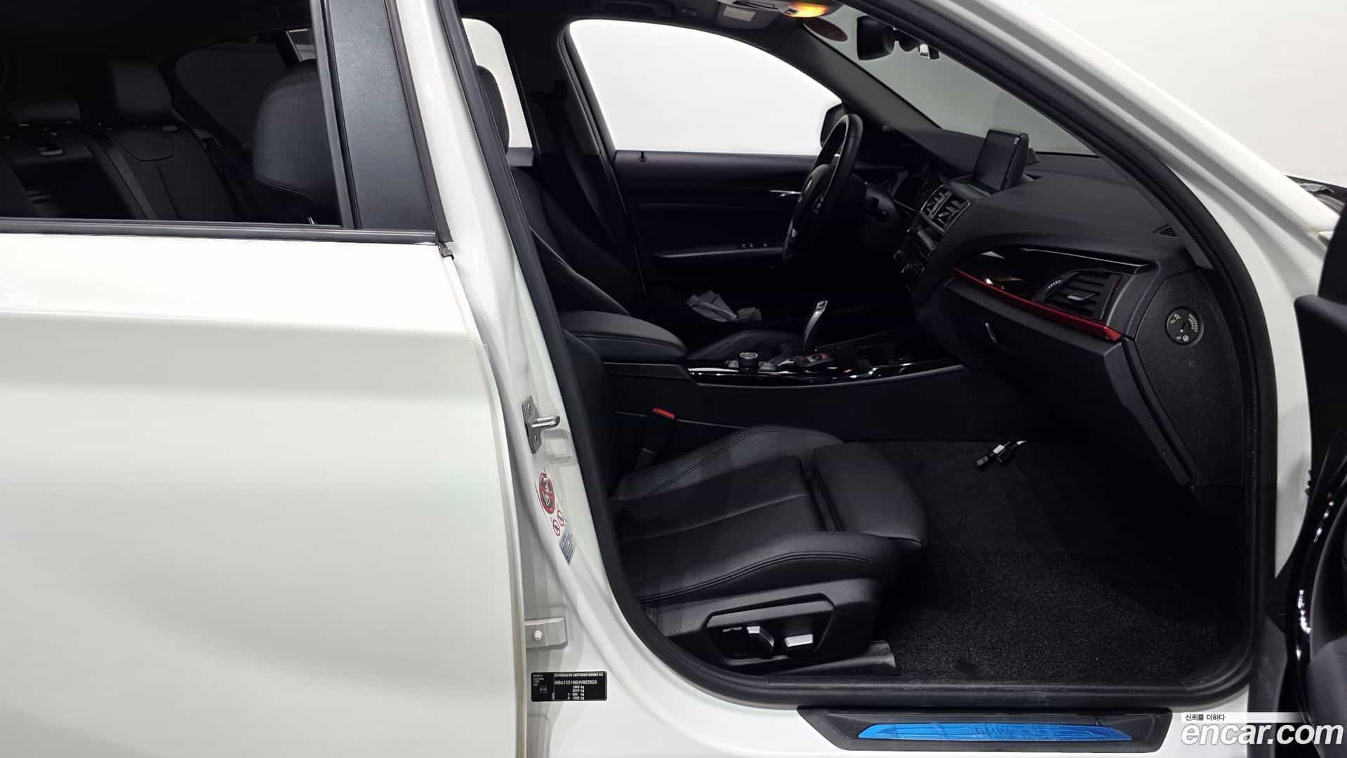 1-Series BMW 2017.1-INNER-010