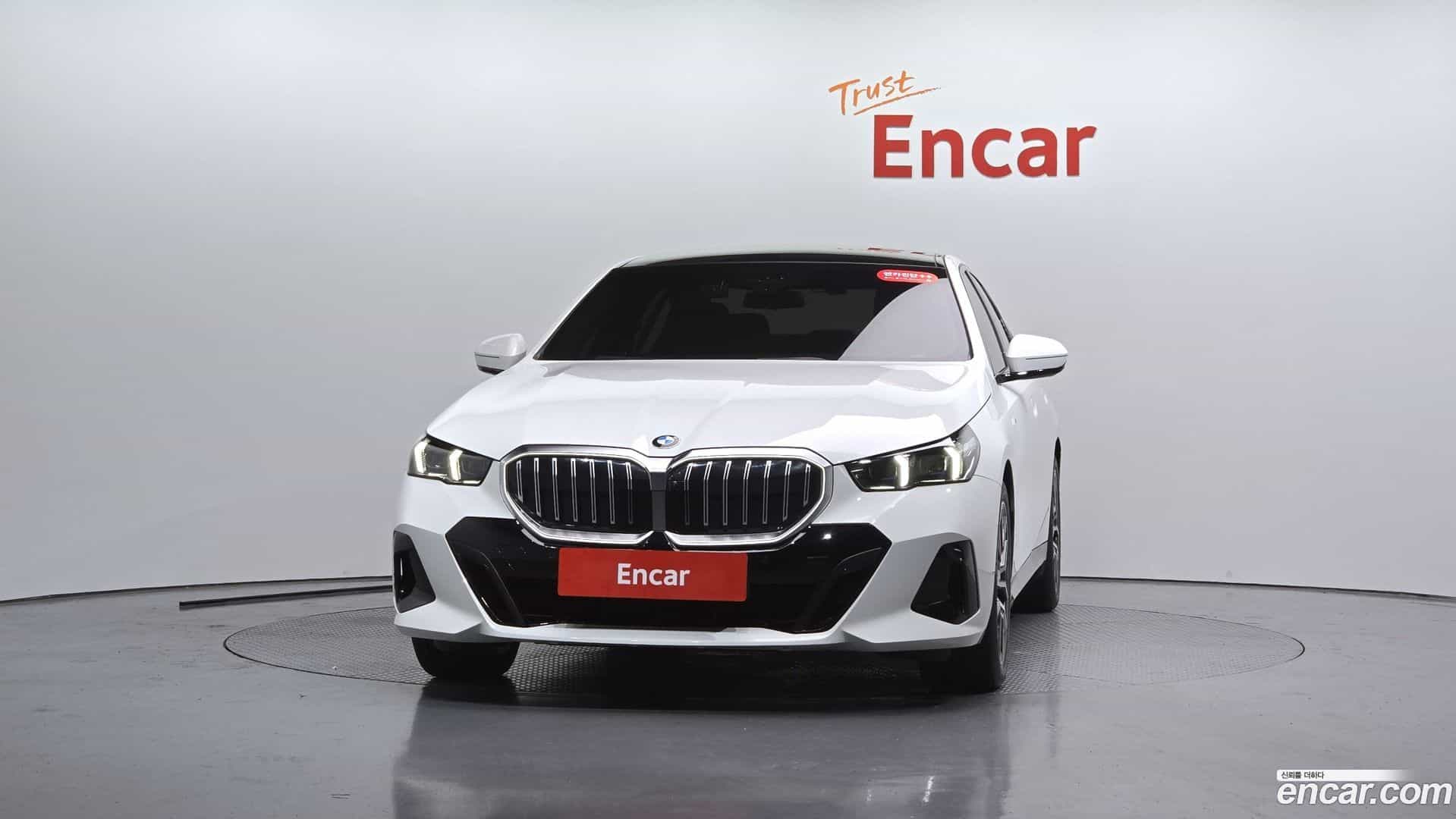 5-Series BMW 2024.9-OUTER-003