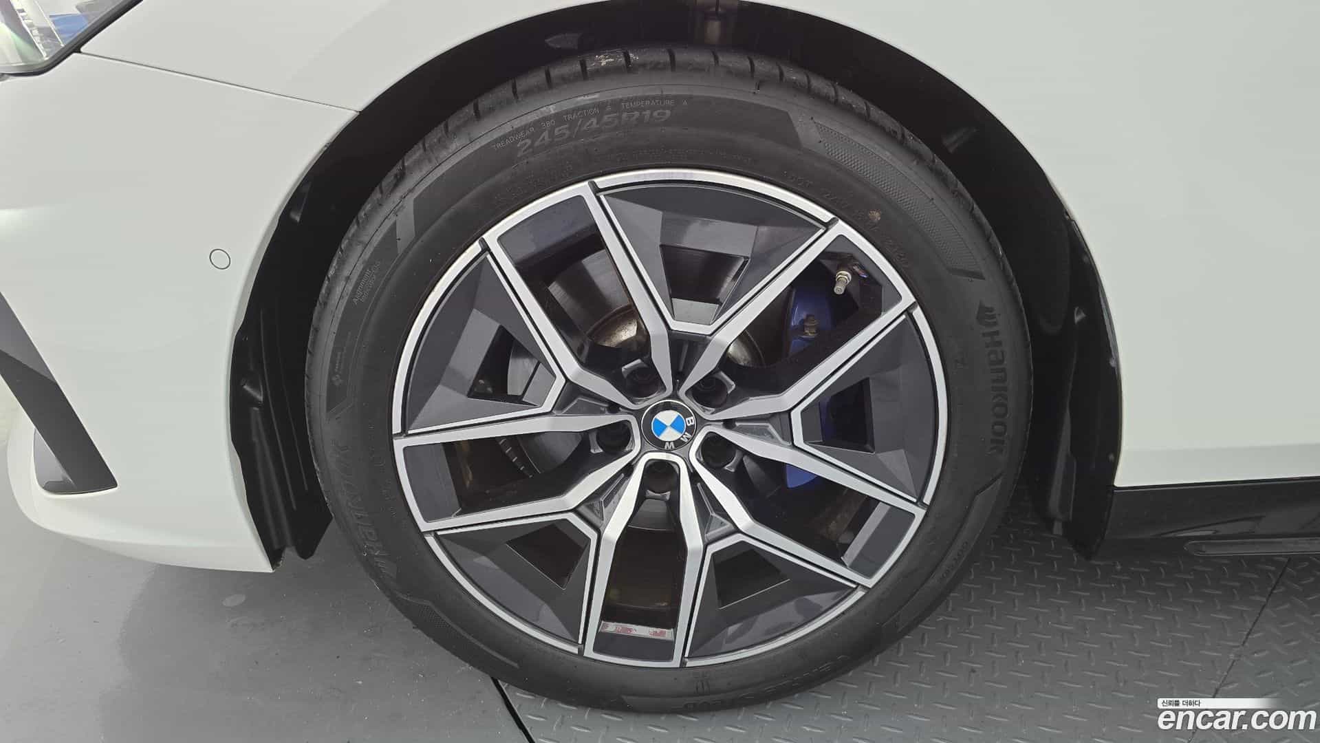 5-Series BMW 2024.9-OUTER-005
