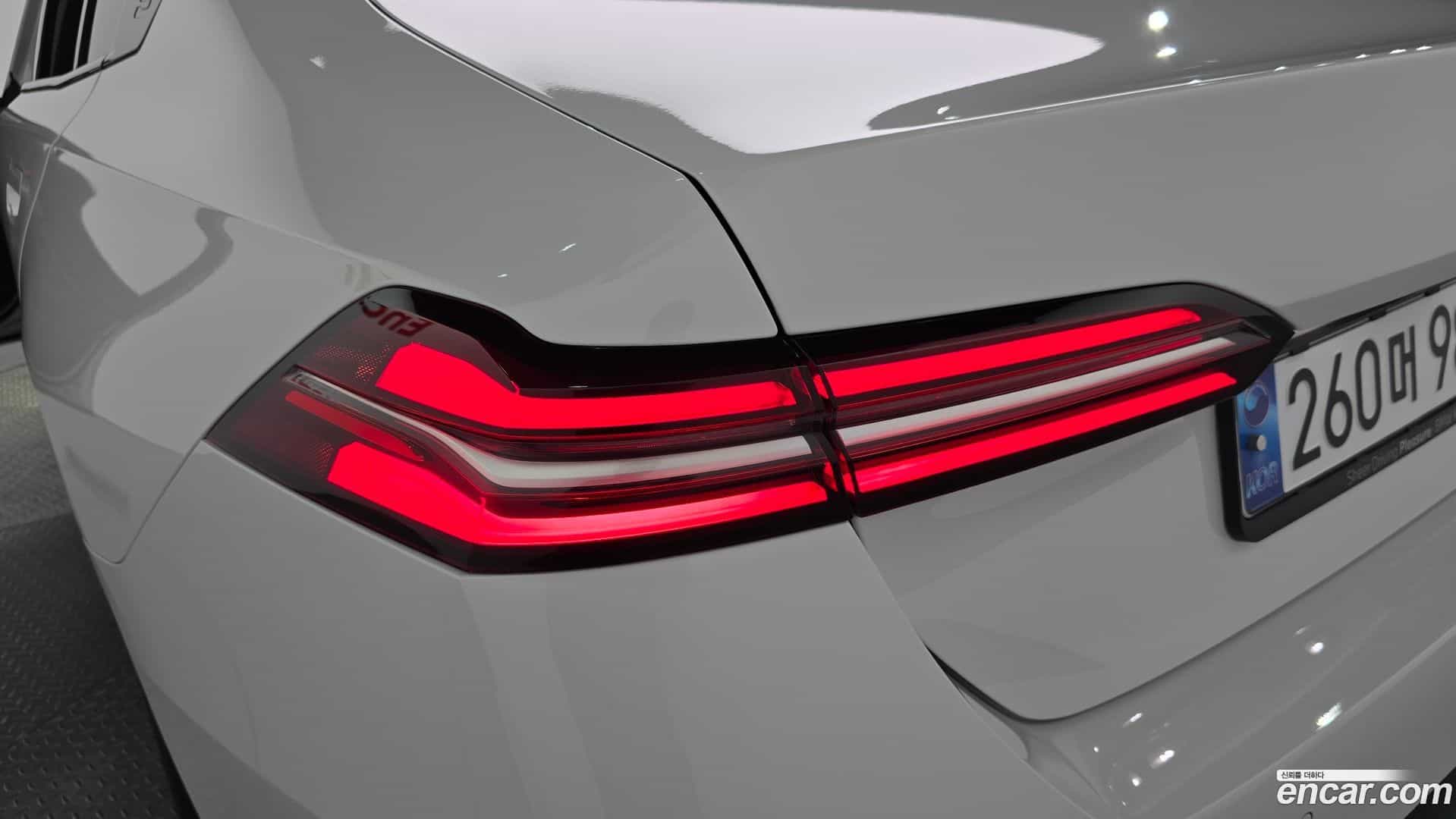 5-Series BMW 2024.9-OUTER-033