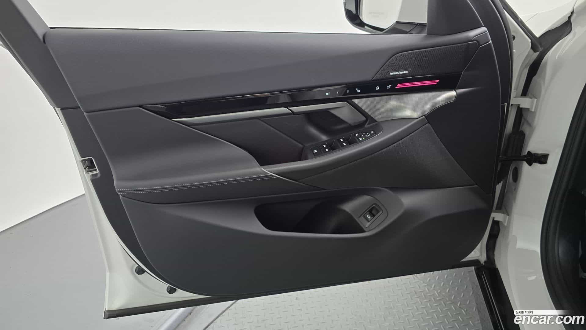5-Series BMW 2024.9-INNER-034
