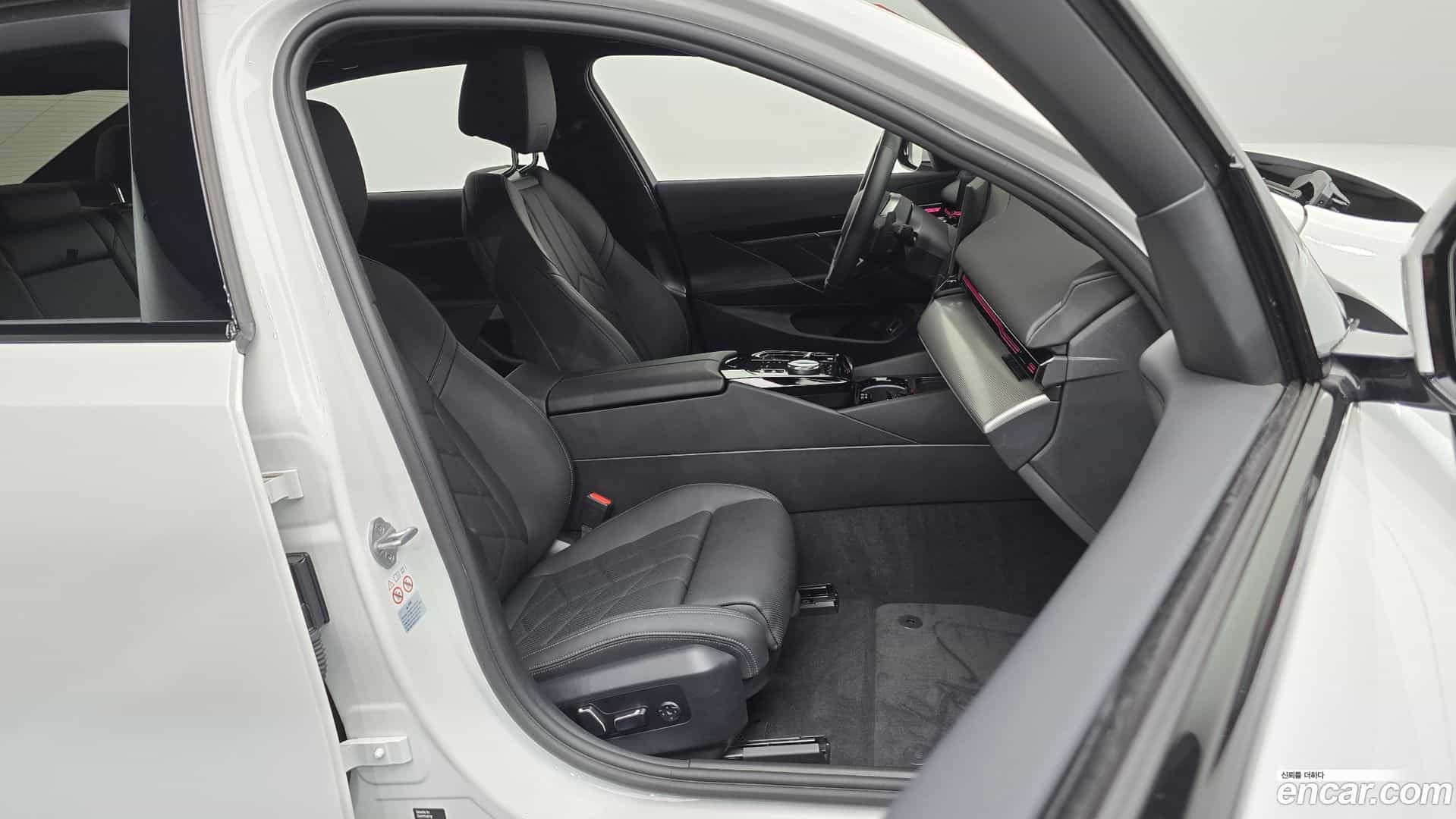 5-Series BMW 2024.9-INNER-036