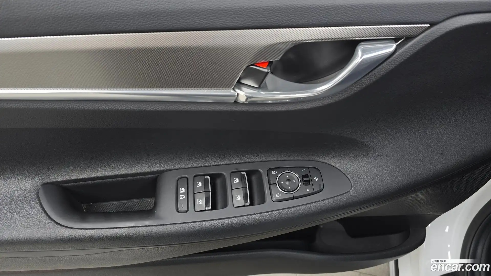 Grandeur Hyundai 2020.4-OPTION-023