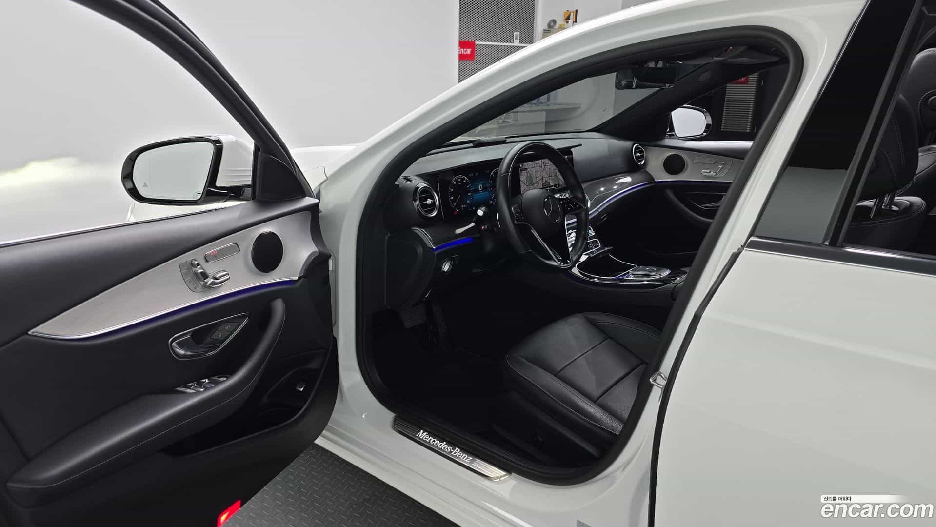 E-Class Mercedes-Benz 2021.4-INNER-010