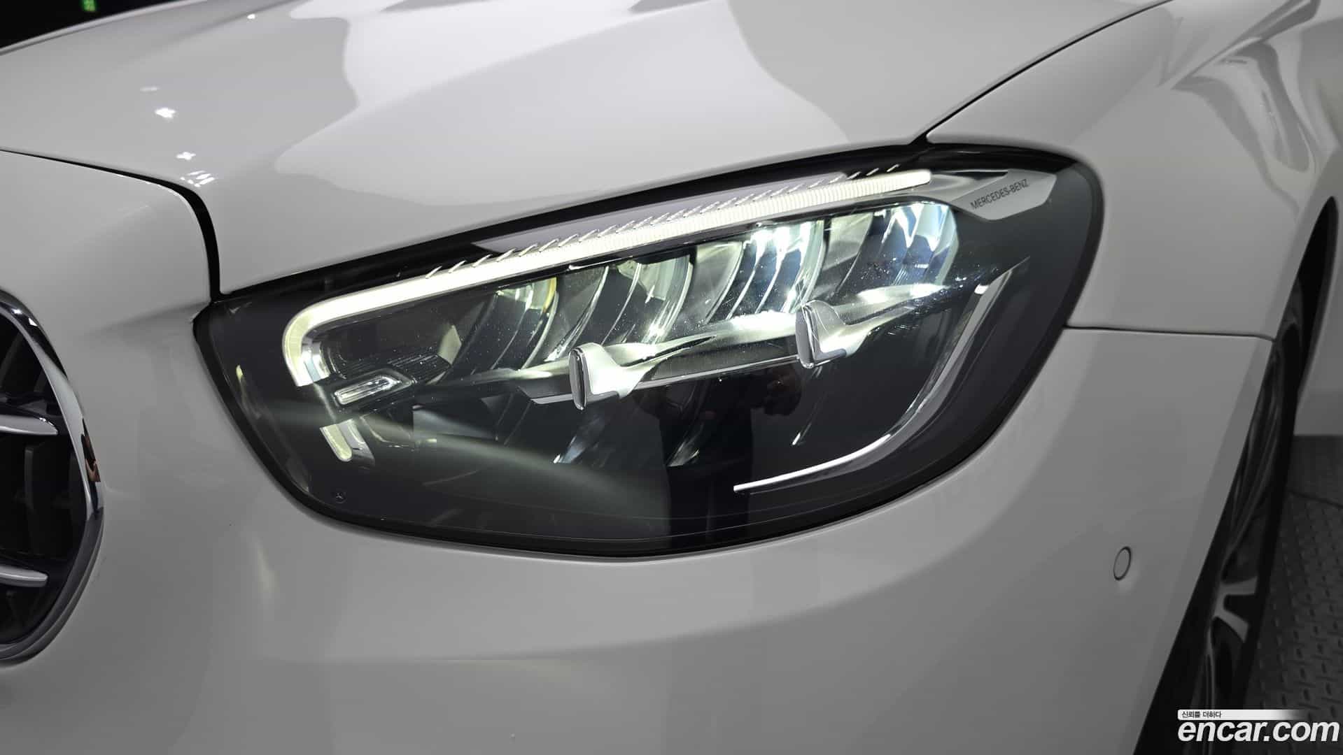E-Class Mercedes-Benz 2021.4-OUTER-032