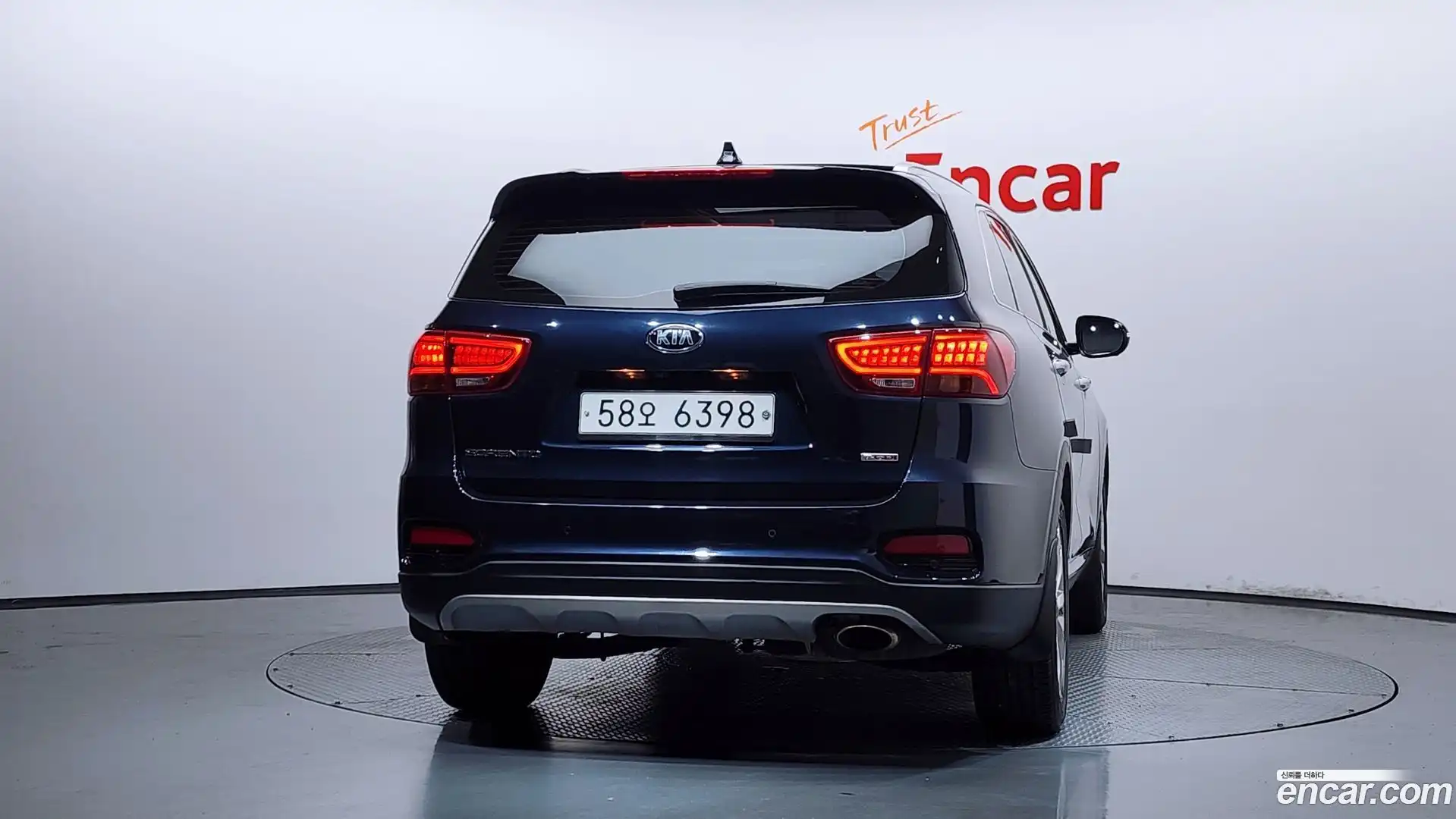 Sorento Kia 2018.0-OUTER-004