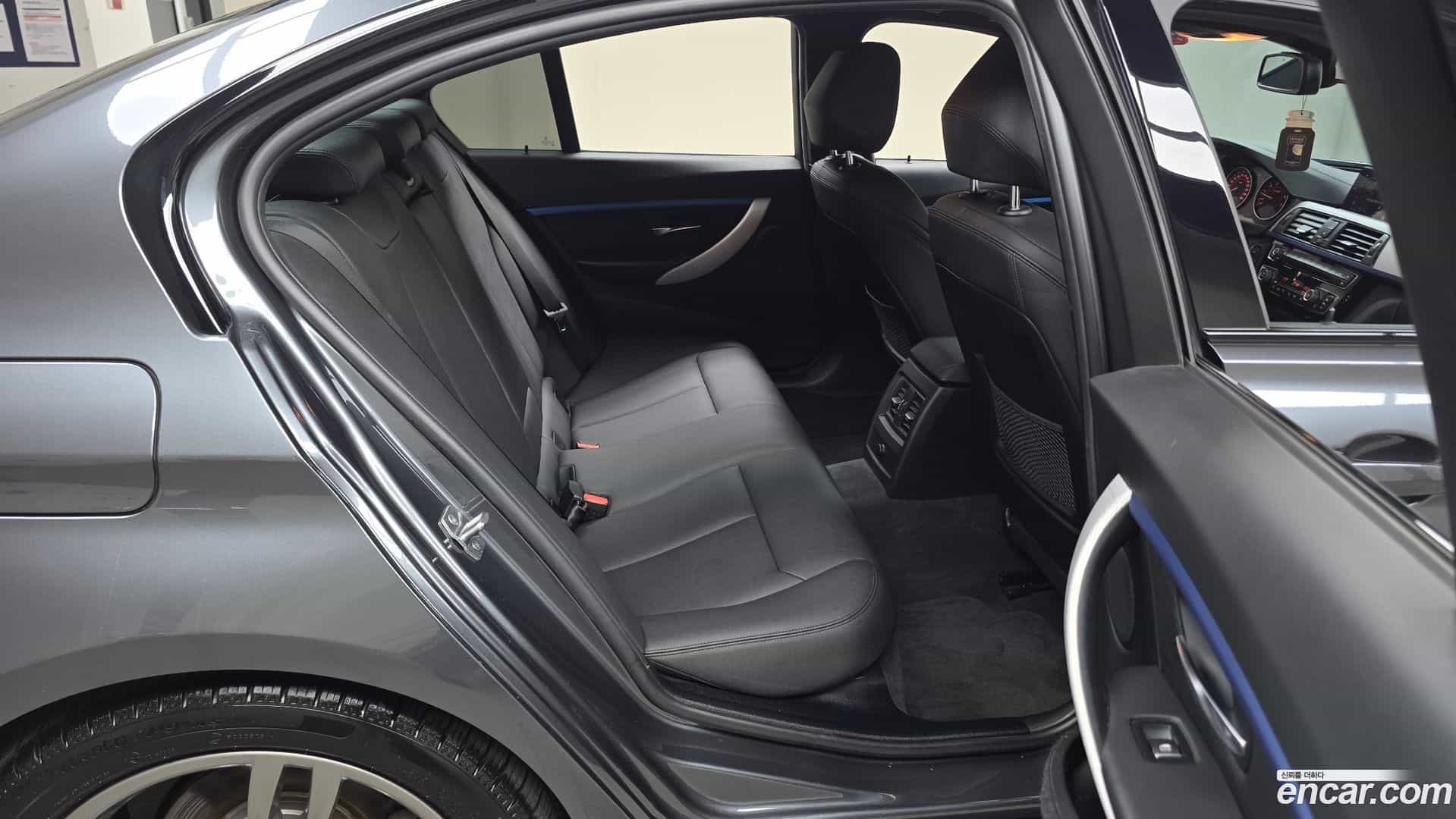 3-Series BMW 2018.1-OPTION-015