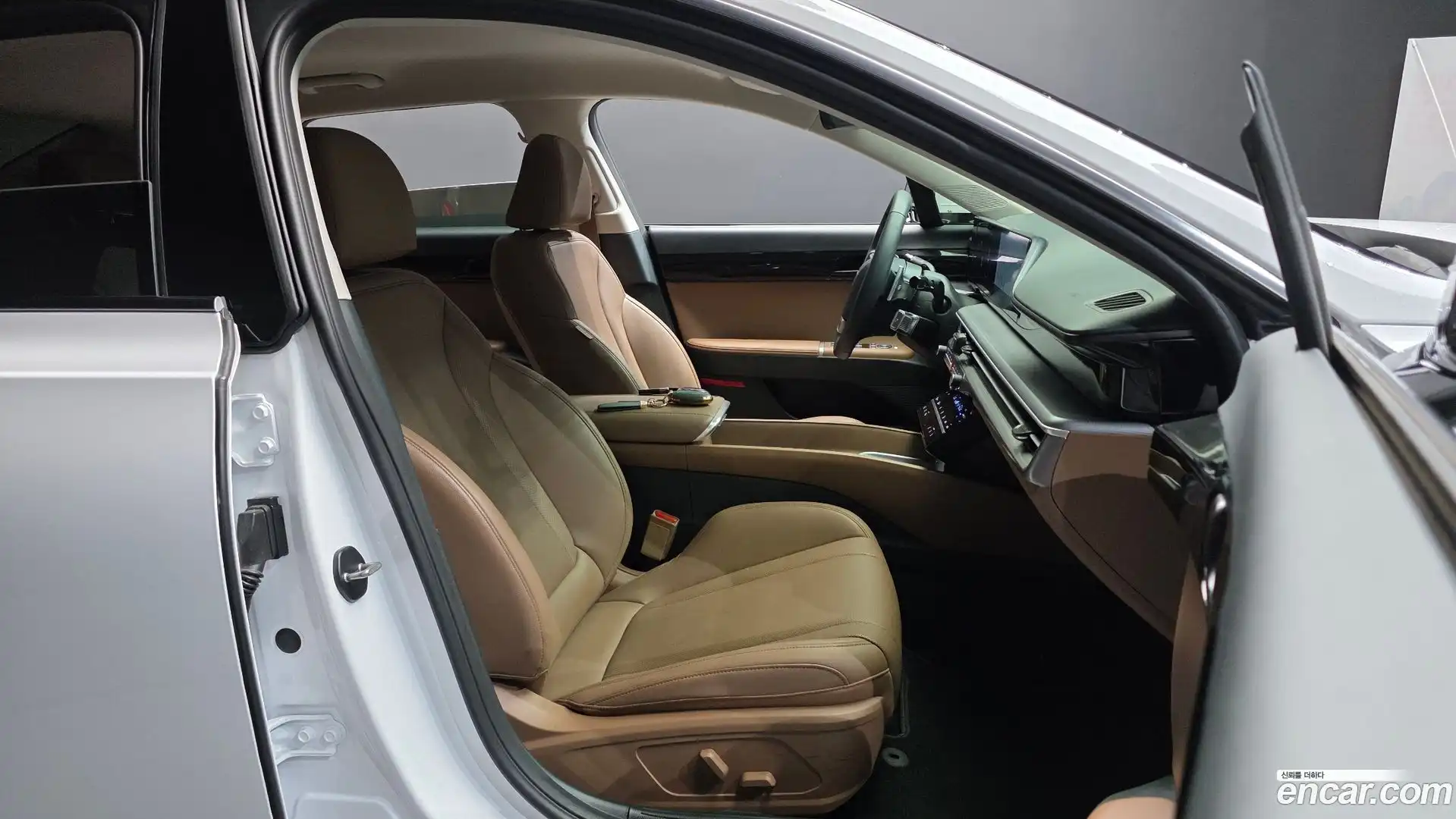 Grandeur Hyundai 2024.11-INNER-036