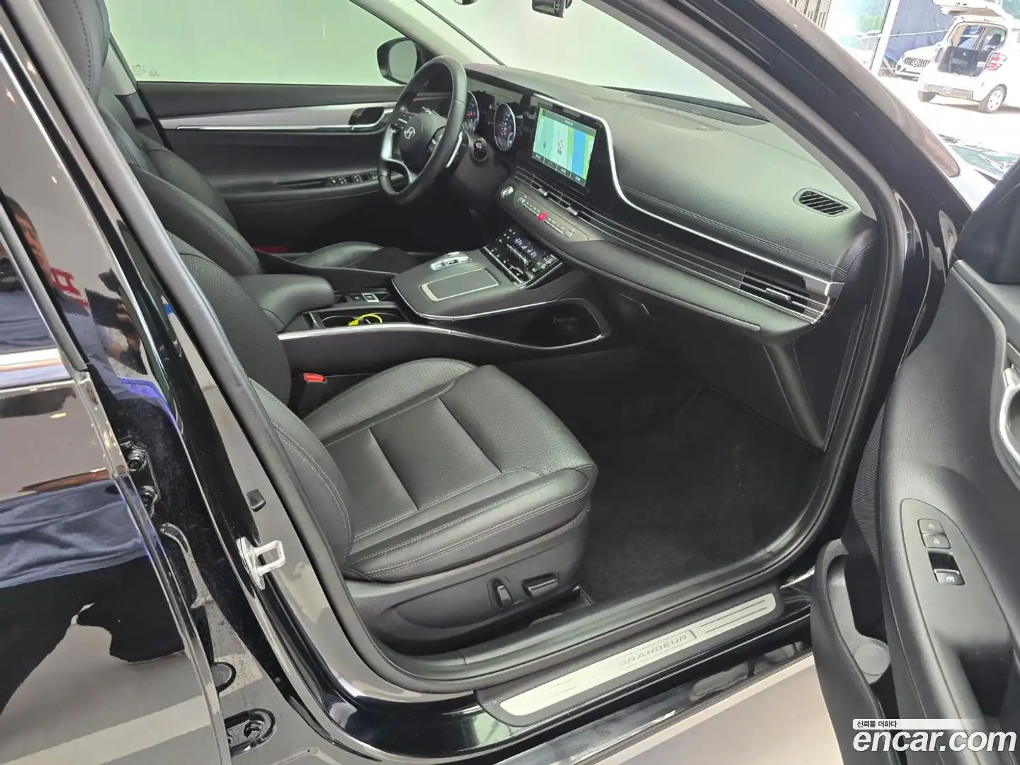 Grandeur Hyundai 2022.10-OPTION-024