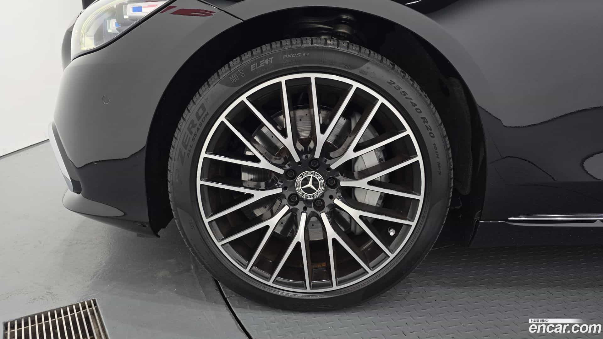 S-Class Mercedes-Benz 2022.4-OUTER-005