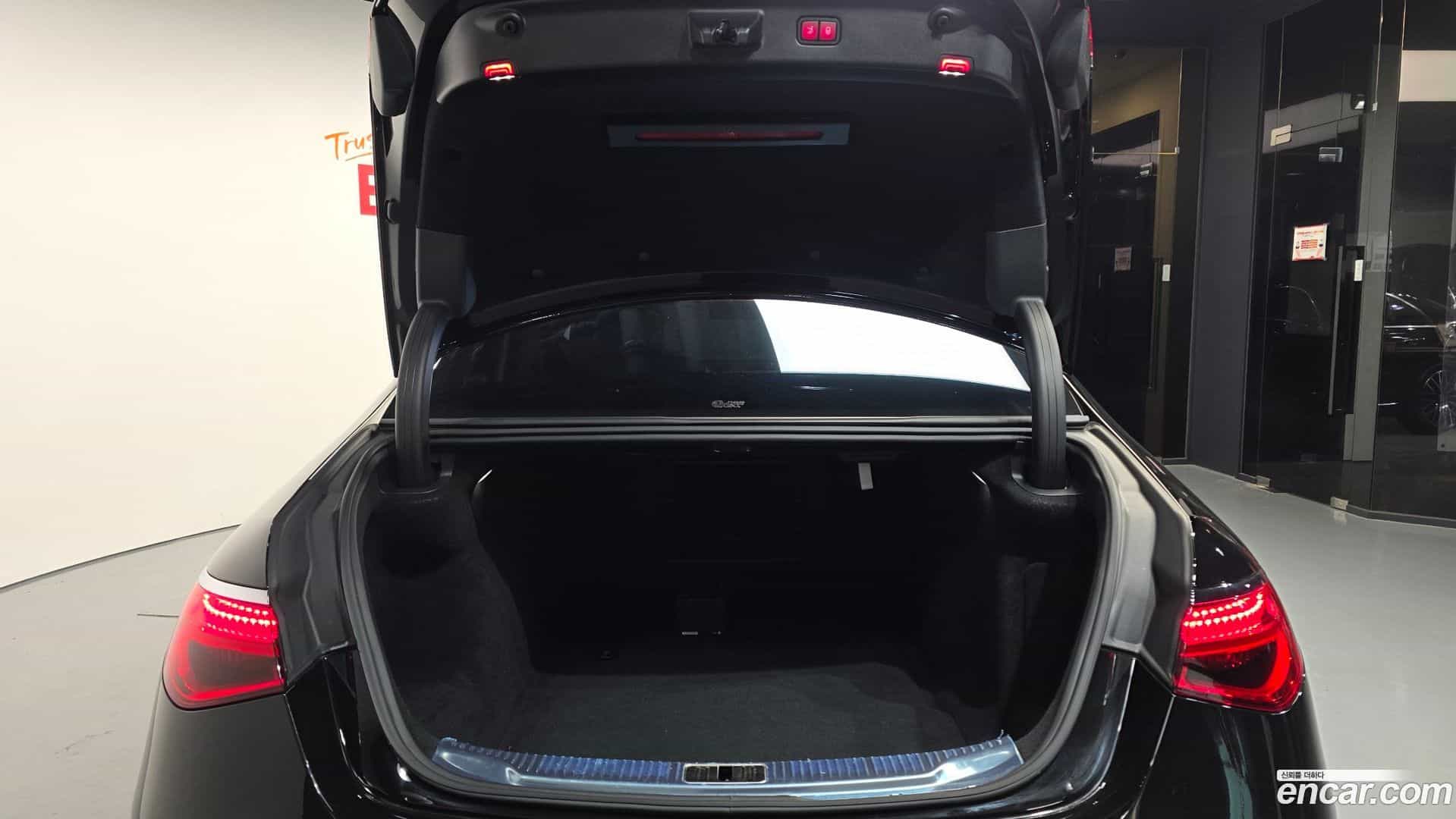 S-Class Mercedes-Benz 2022.4-OPTION-024