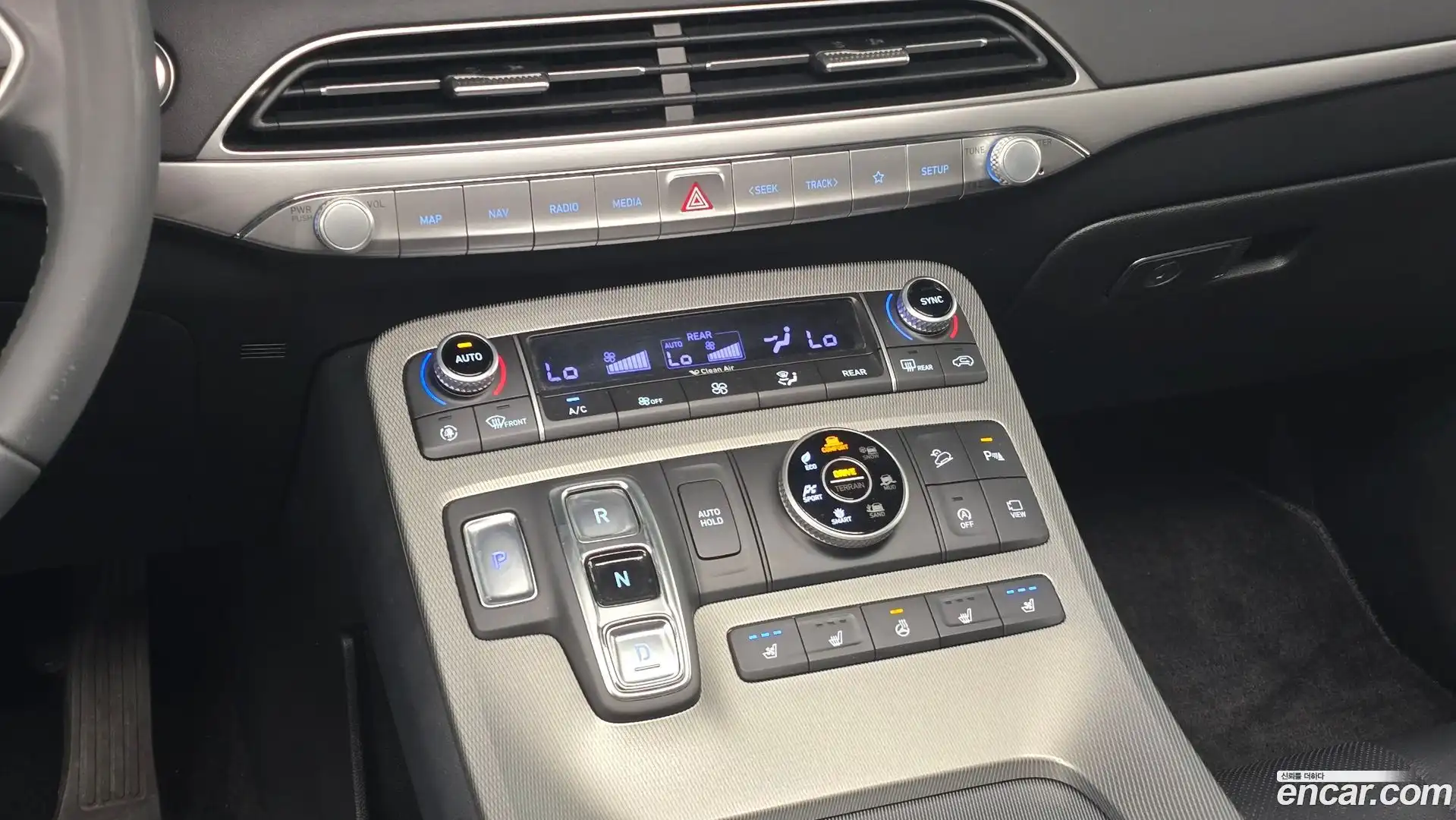 Palisade Hyundai 2020.1-INNER-009
