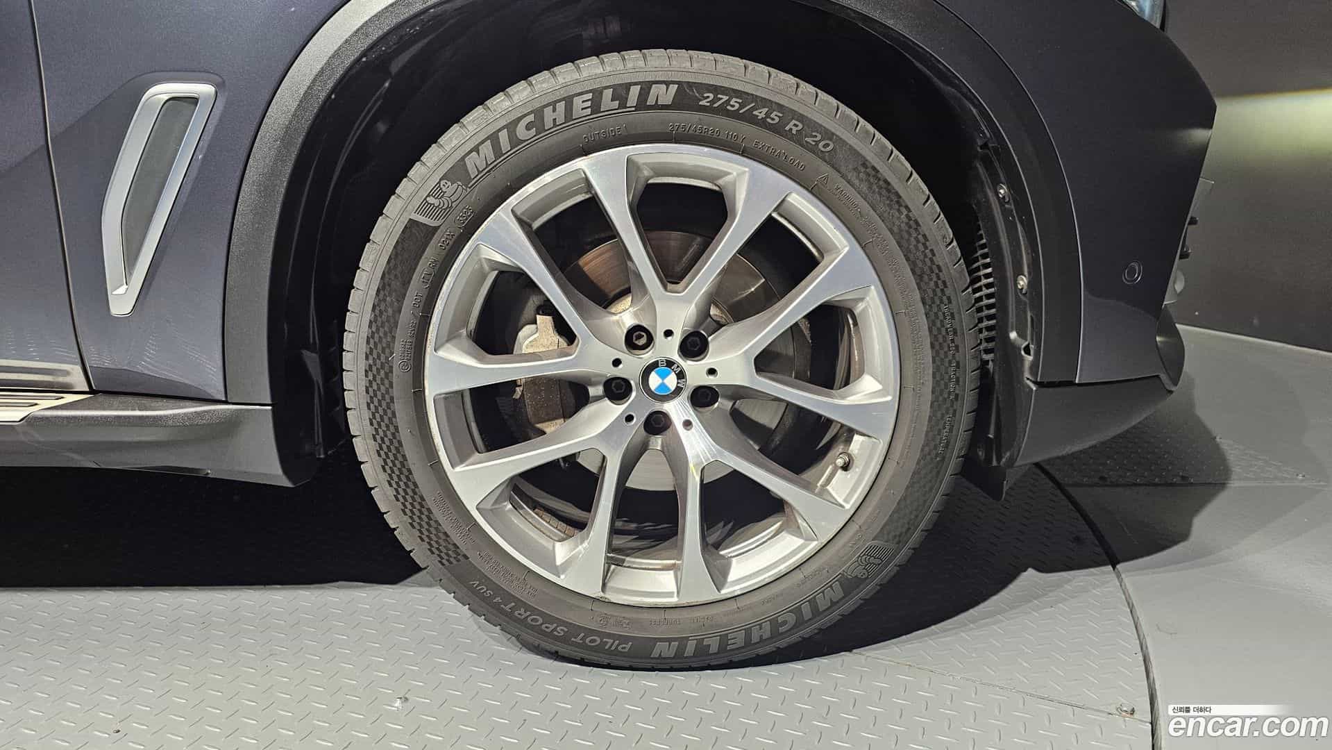 X5 BMW 2019.1-OUTER-031