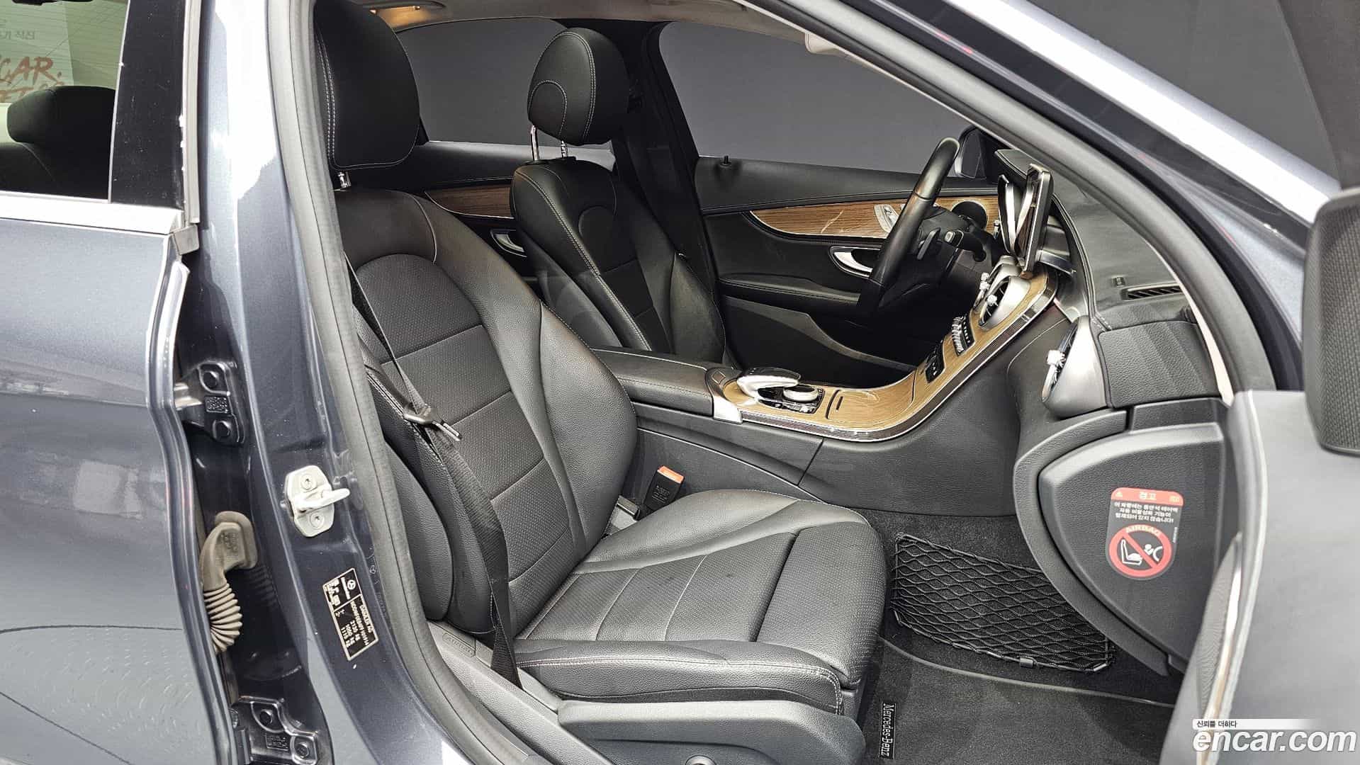 C-Class Mercedes-Benz 2014.11-OPTION-015