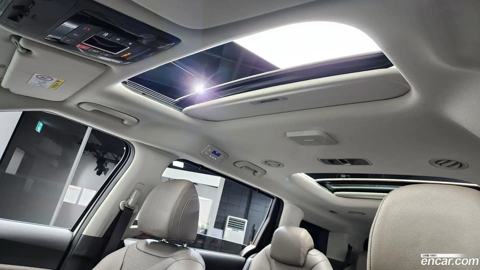 Canival Kia 2024.7-OPTION-022