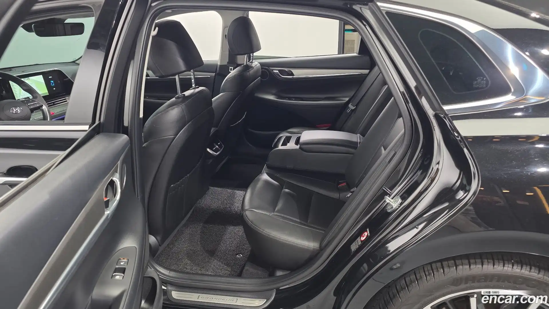 Grandeur Hyundai 2021.6-OPTION-015