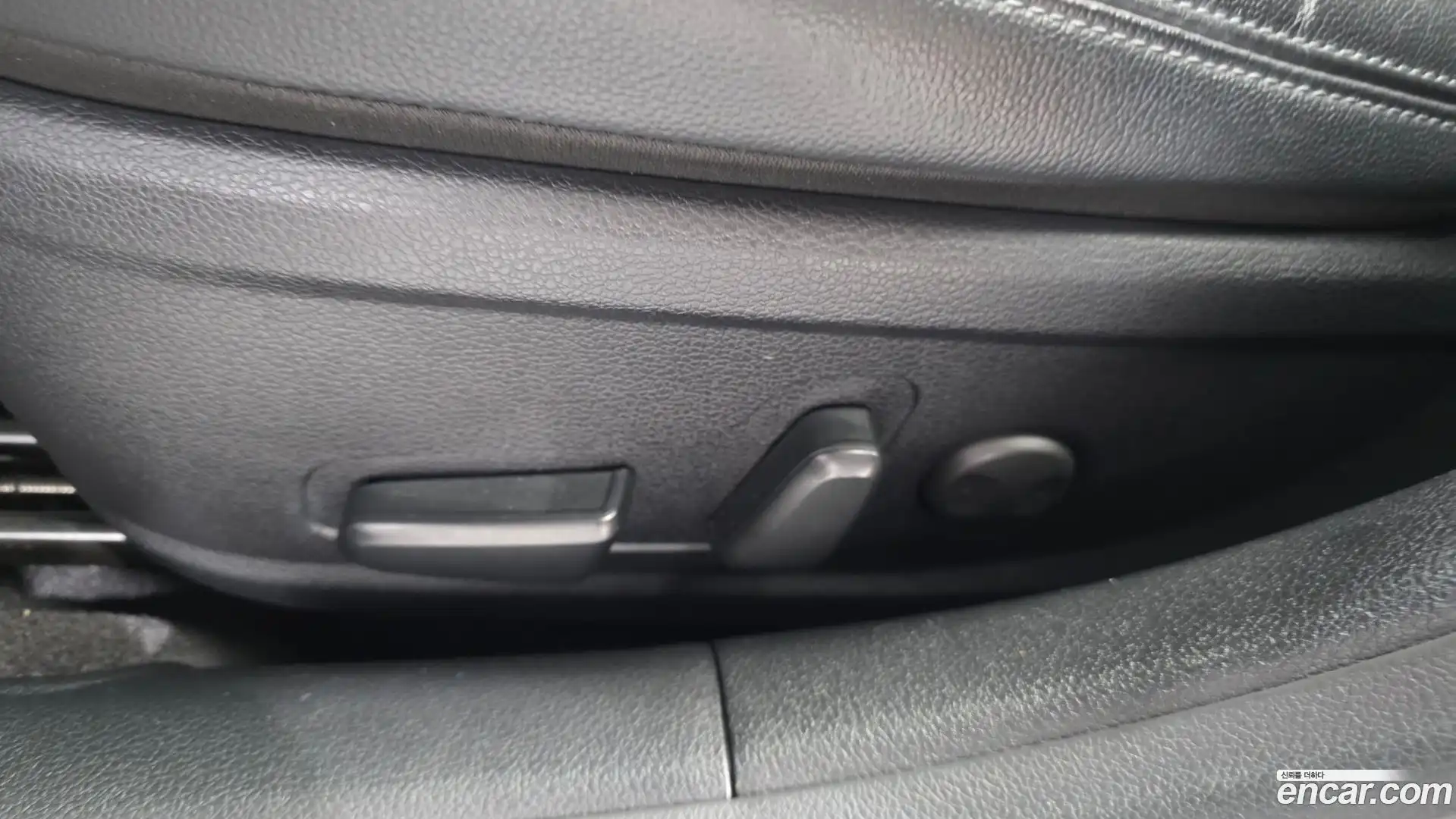 Grandeur Hyundai 2021.6-OPTION-044