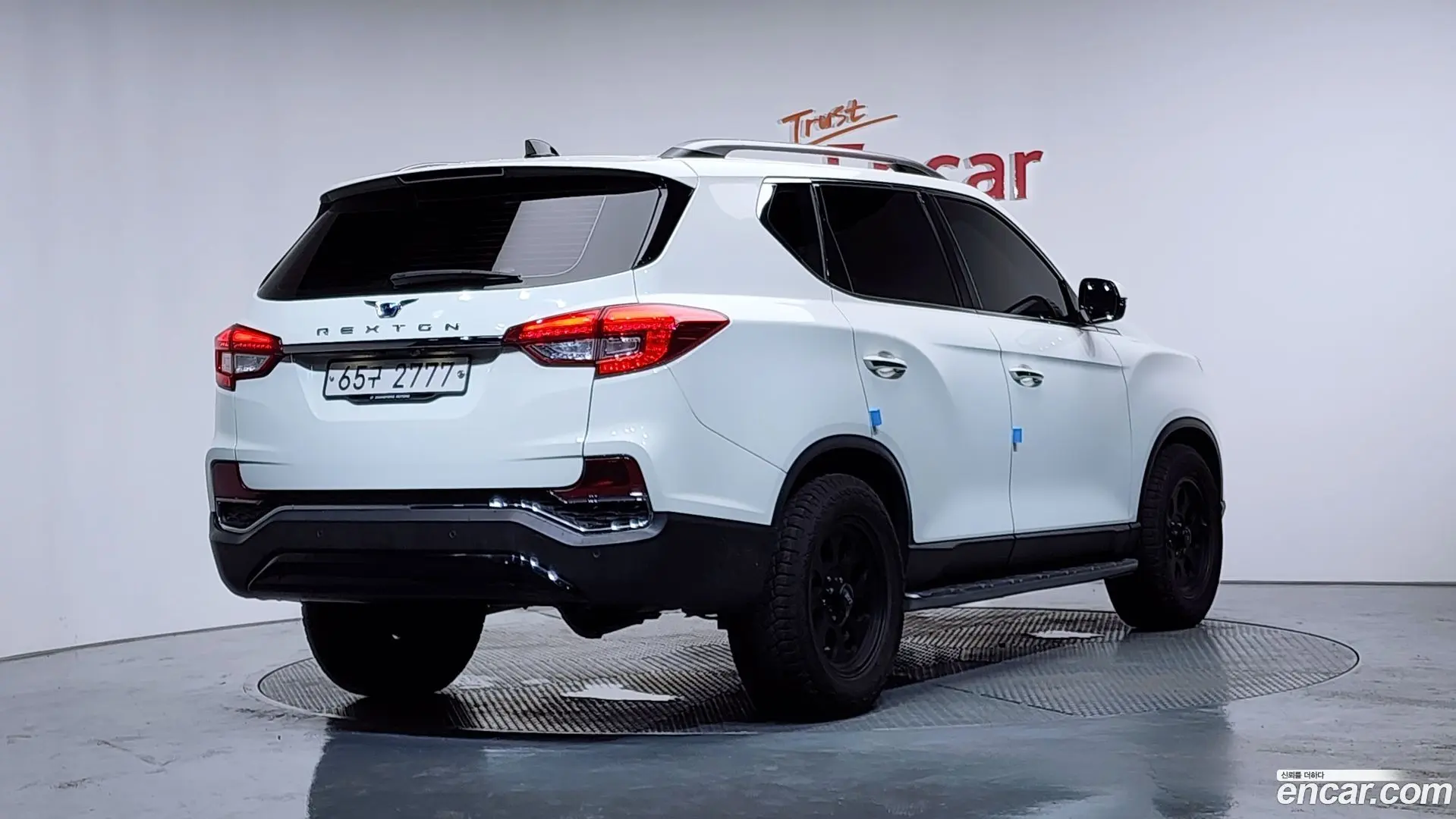 Main__Slider__Photo:Rexton KG Mobility 2017.8-1
