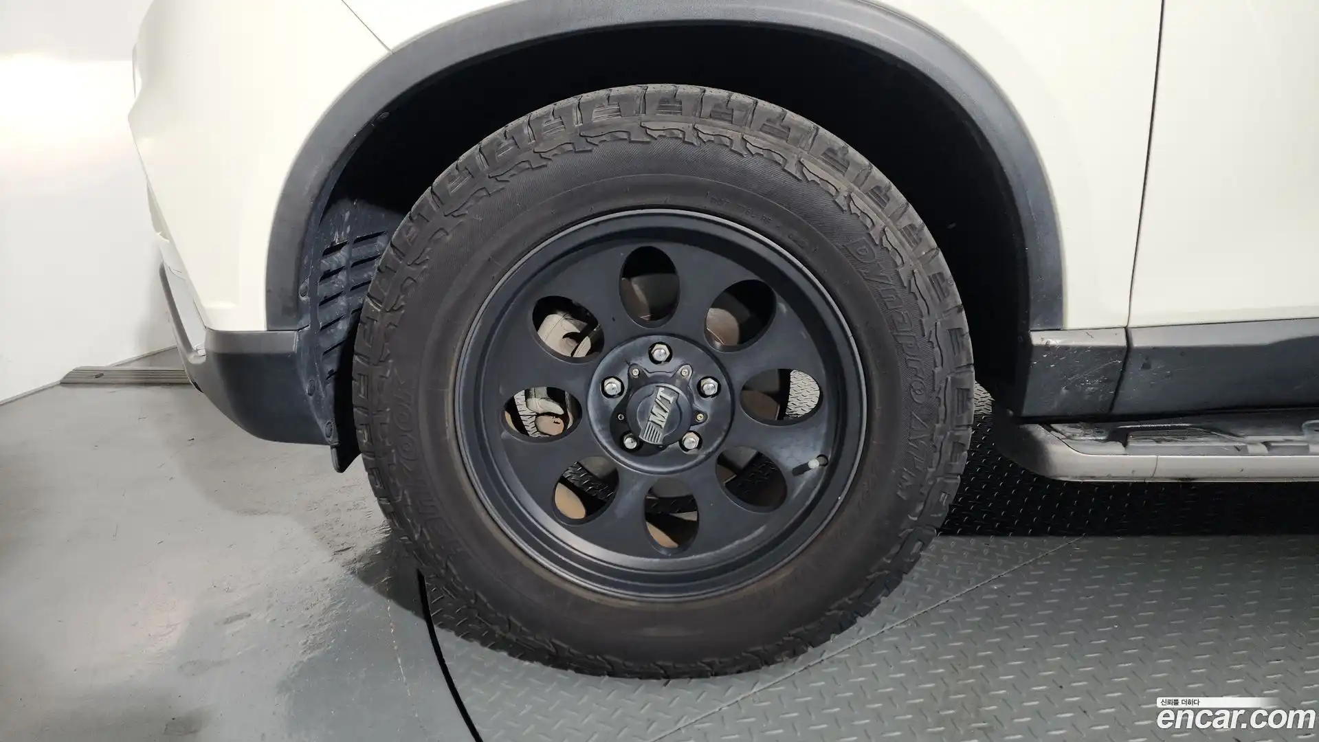 Rexton KG Mobility 2017.8-OUTER-005