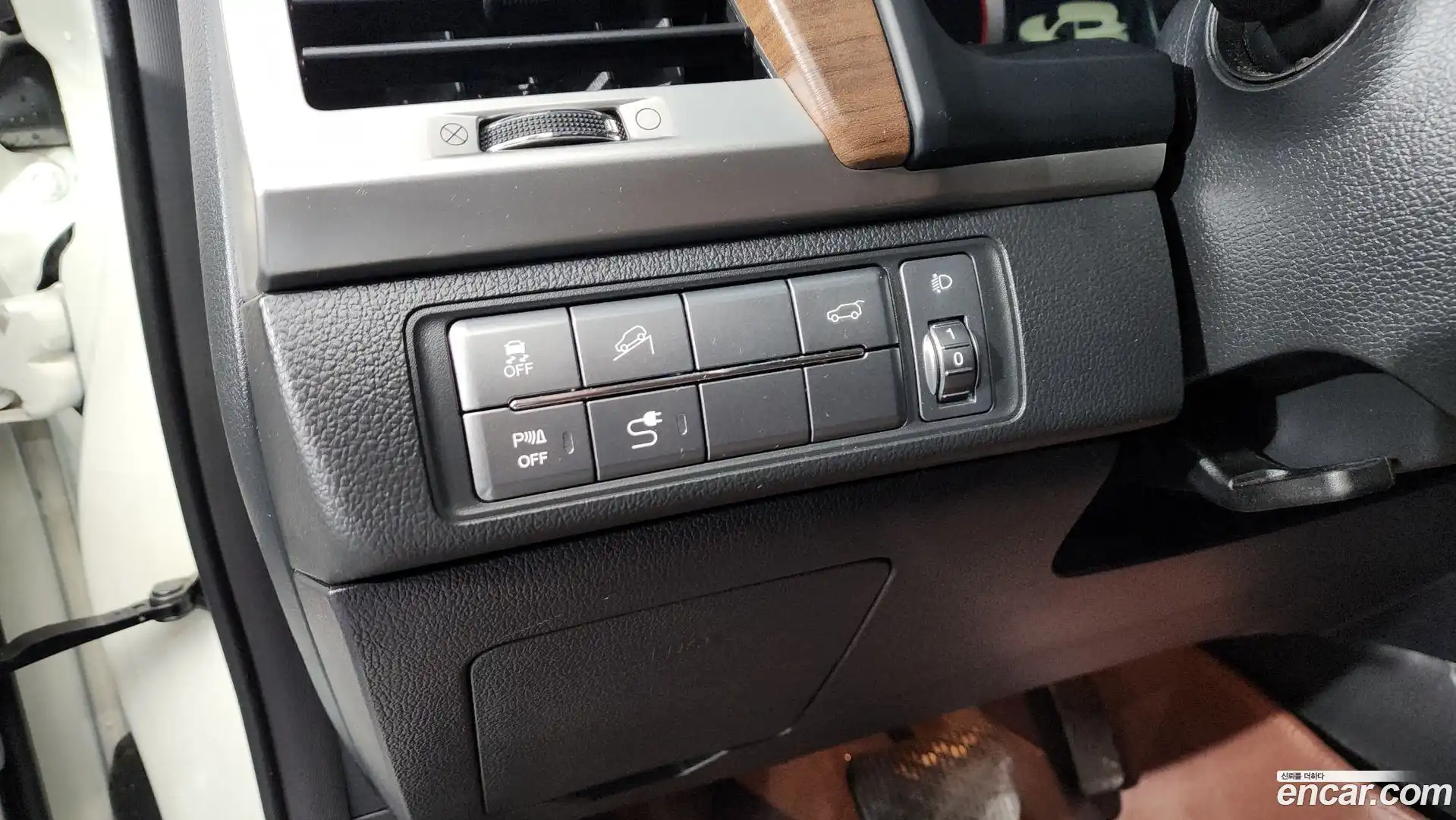Rexton KG Mobility 2017.8-OPTION-042