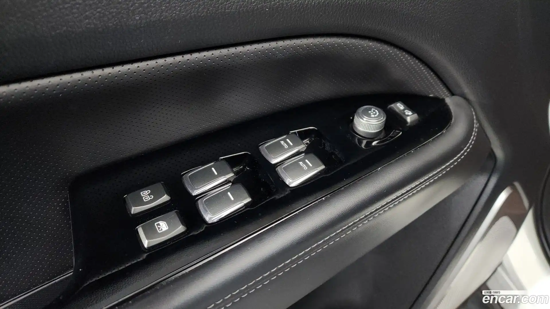 Rexton KG Mobility 2017.8-OPTION-048