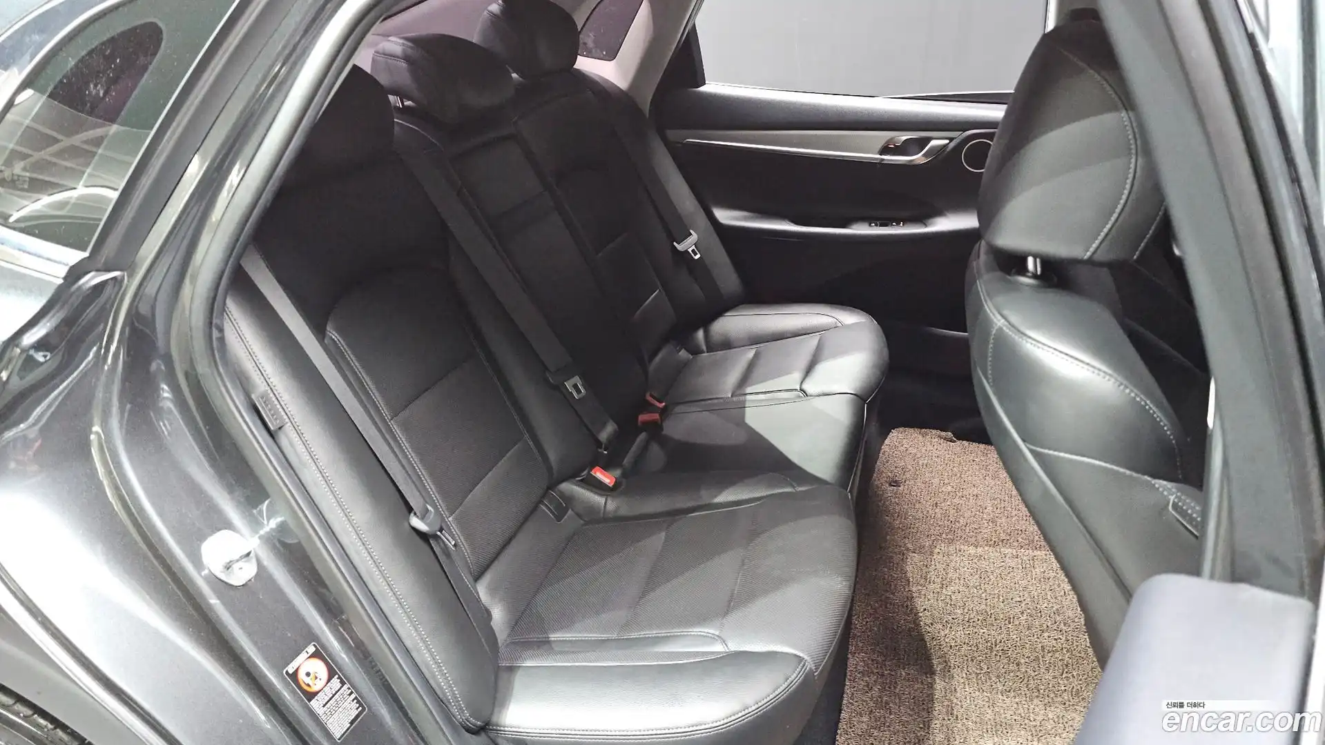 Grandeur Hyundai 2021.4-OPTION-015