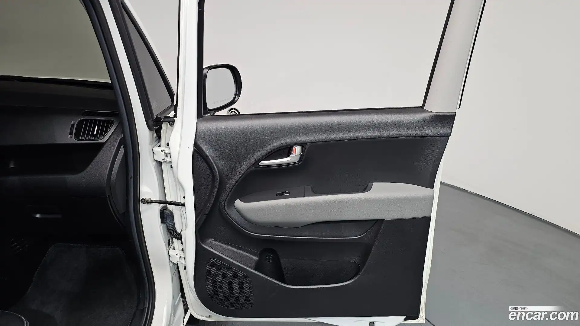 RAY Kia 2024.2-INNER-034