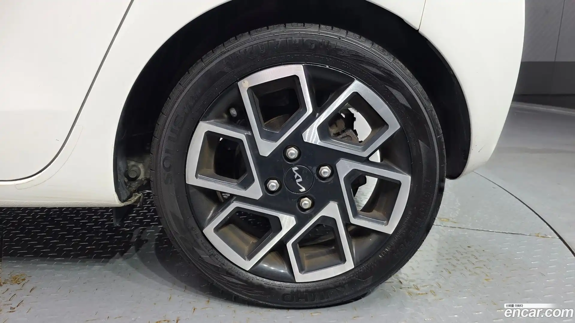 RAY Kia 2023.0-OUTER-031