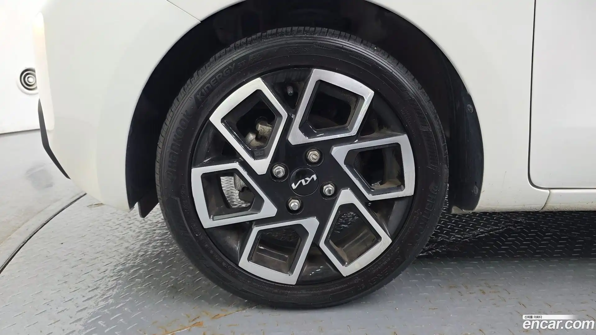 RAY Kia 2023.0-OUTER-005
