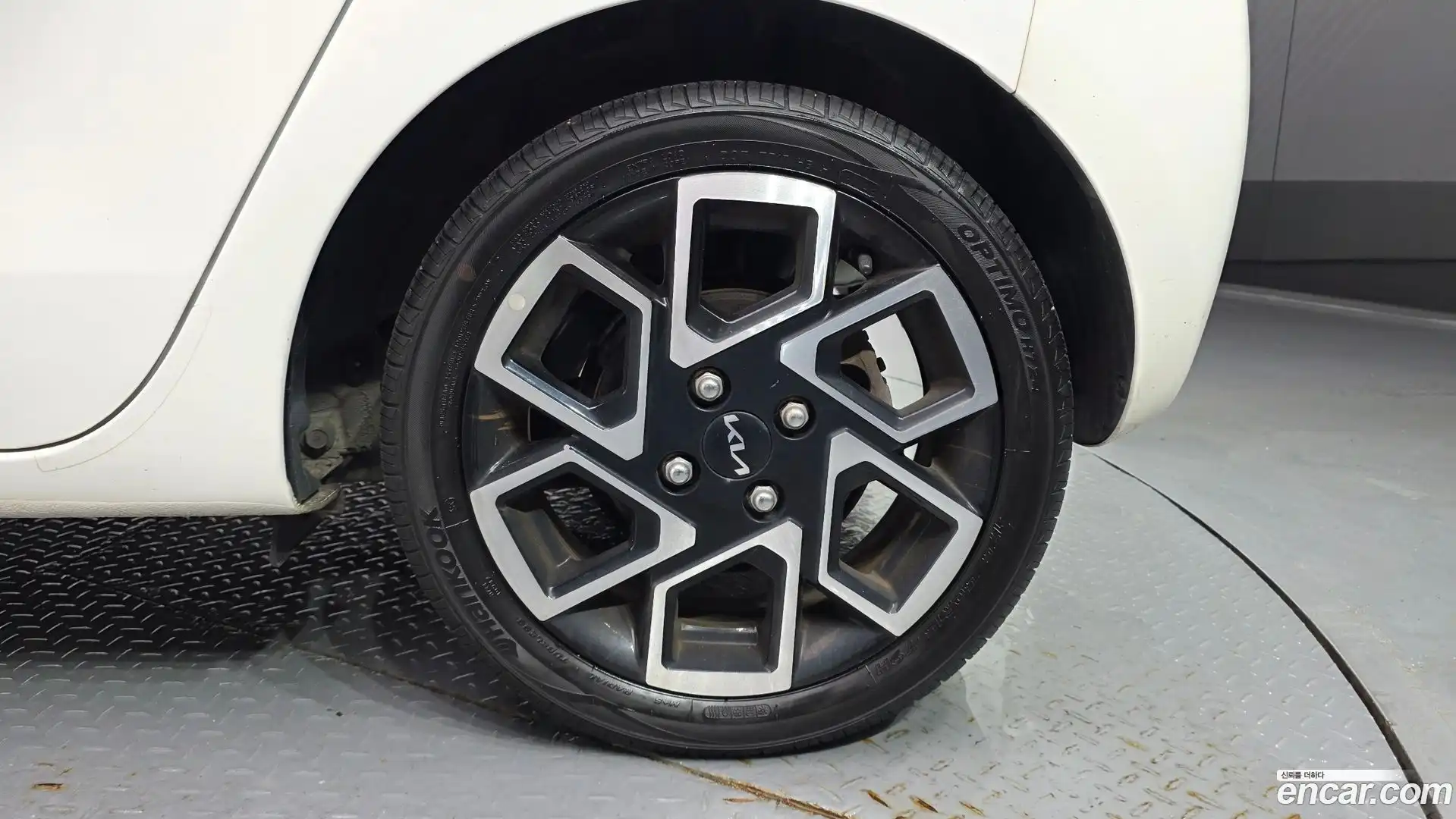 RAY Kia 2023.0-OUTER-031