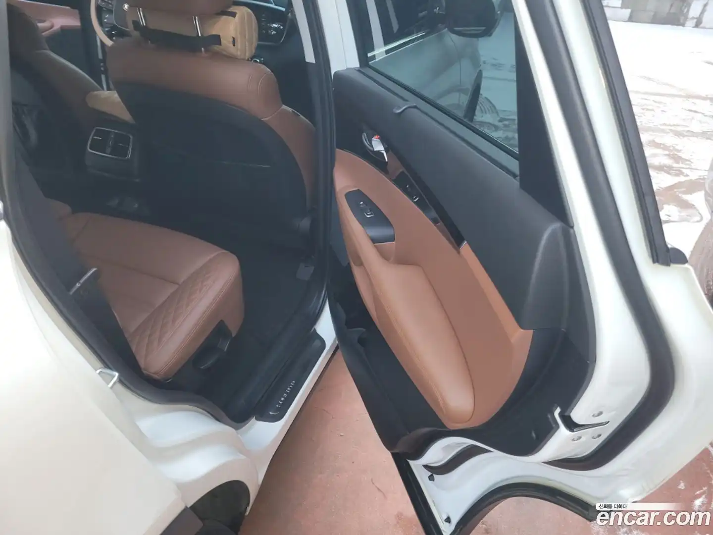 Sorento Kia 2020.1-INNER-010