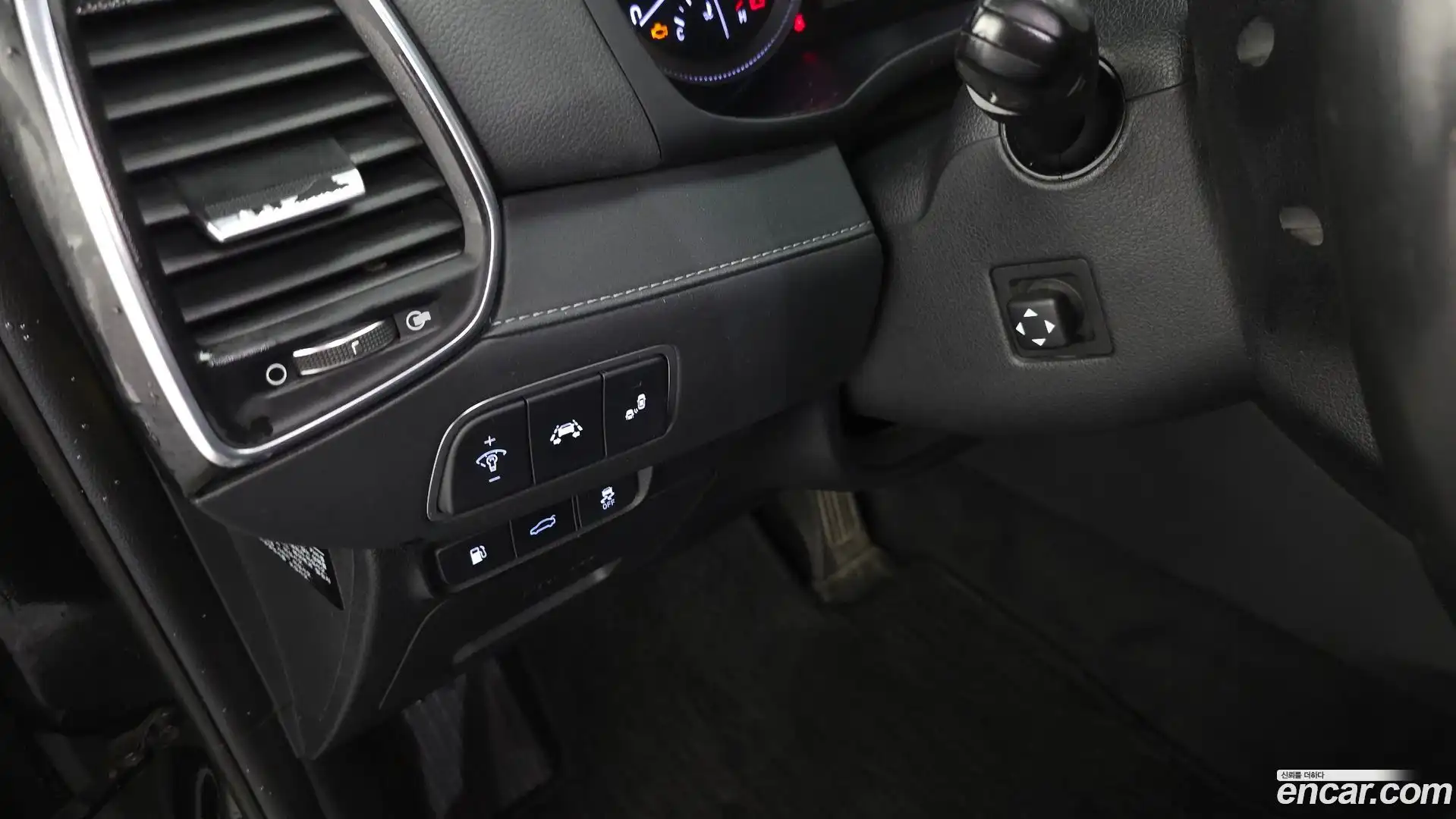 Grandeur Hyundai 2017.4-OPTION-040