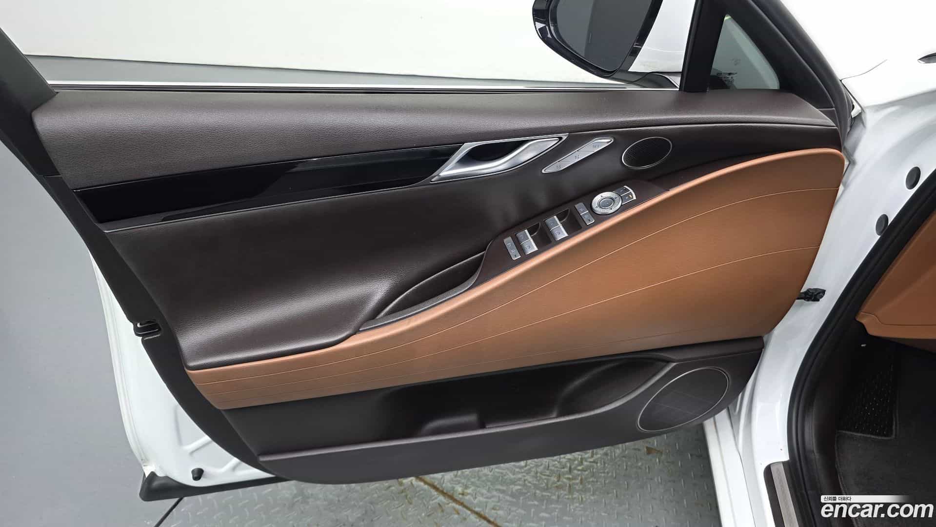 G80 Genesis 2021.8-INNER-034
