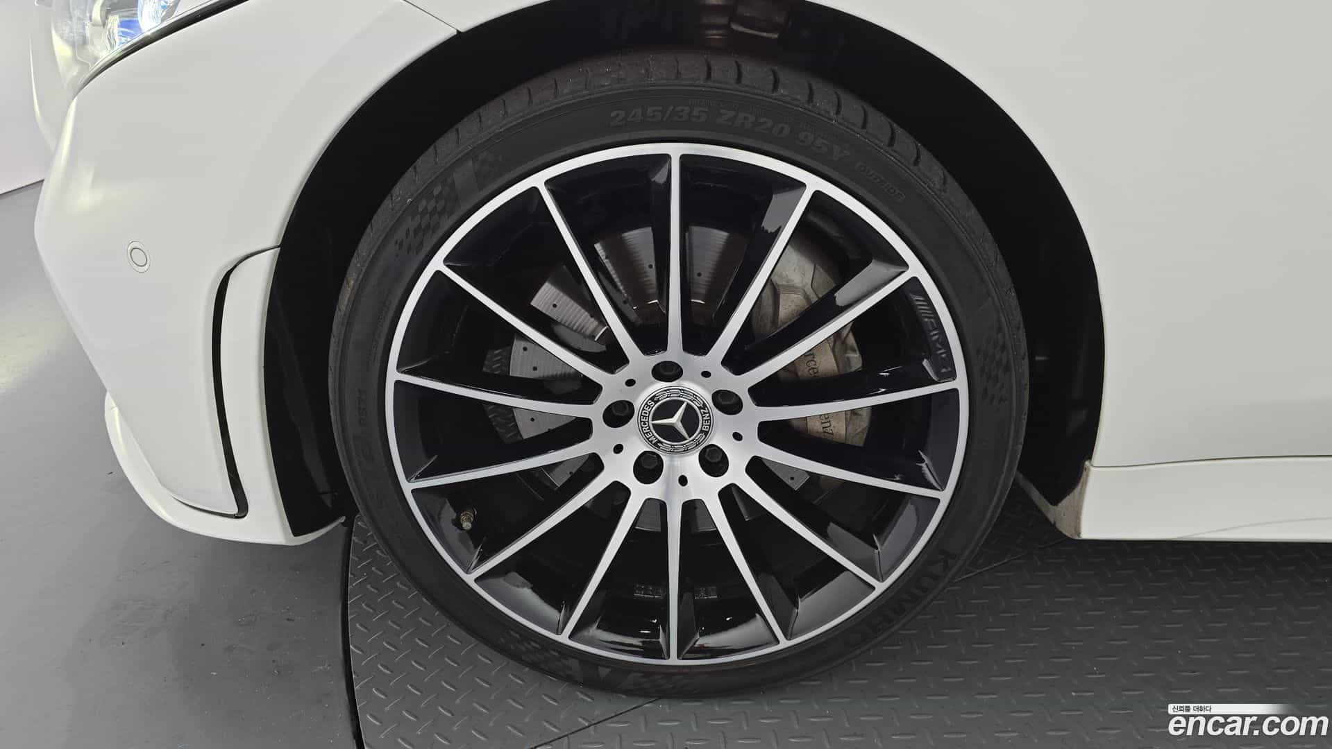 CLS-Class Mercedes-Benz 2021.4-OUTER-005
