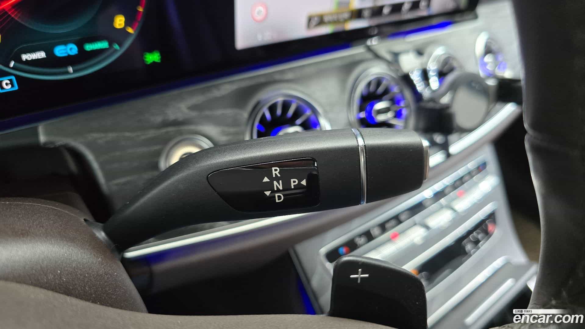 CLS-Class Mercedes-Benz 2021.4-INNER-009