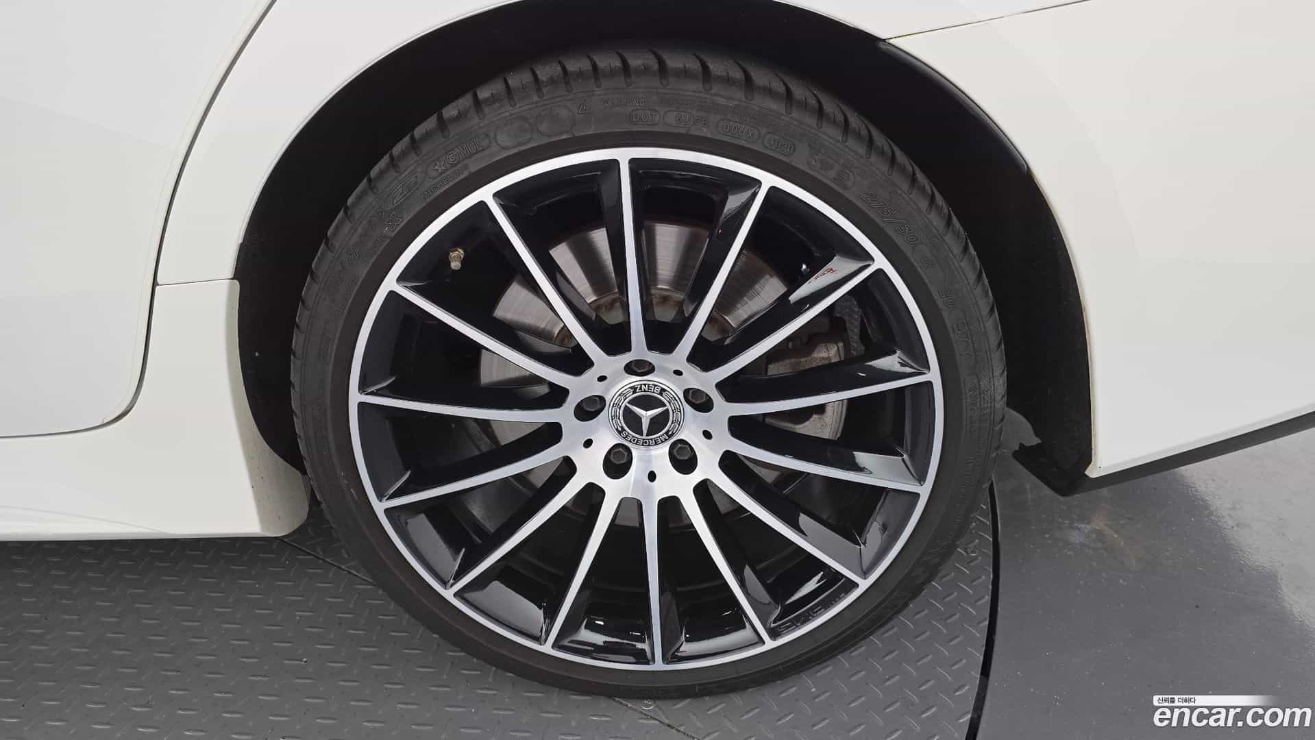 CLS-Class Mercedes-Benz 2021.4-OUTER-031