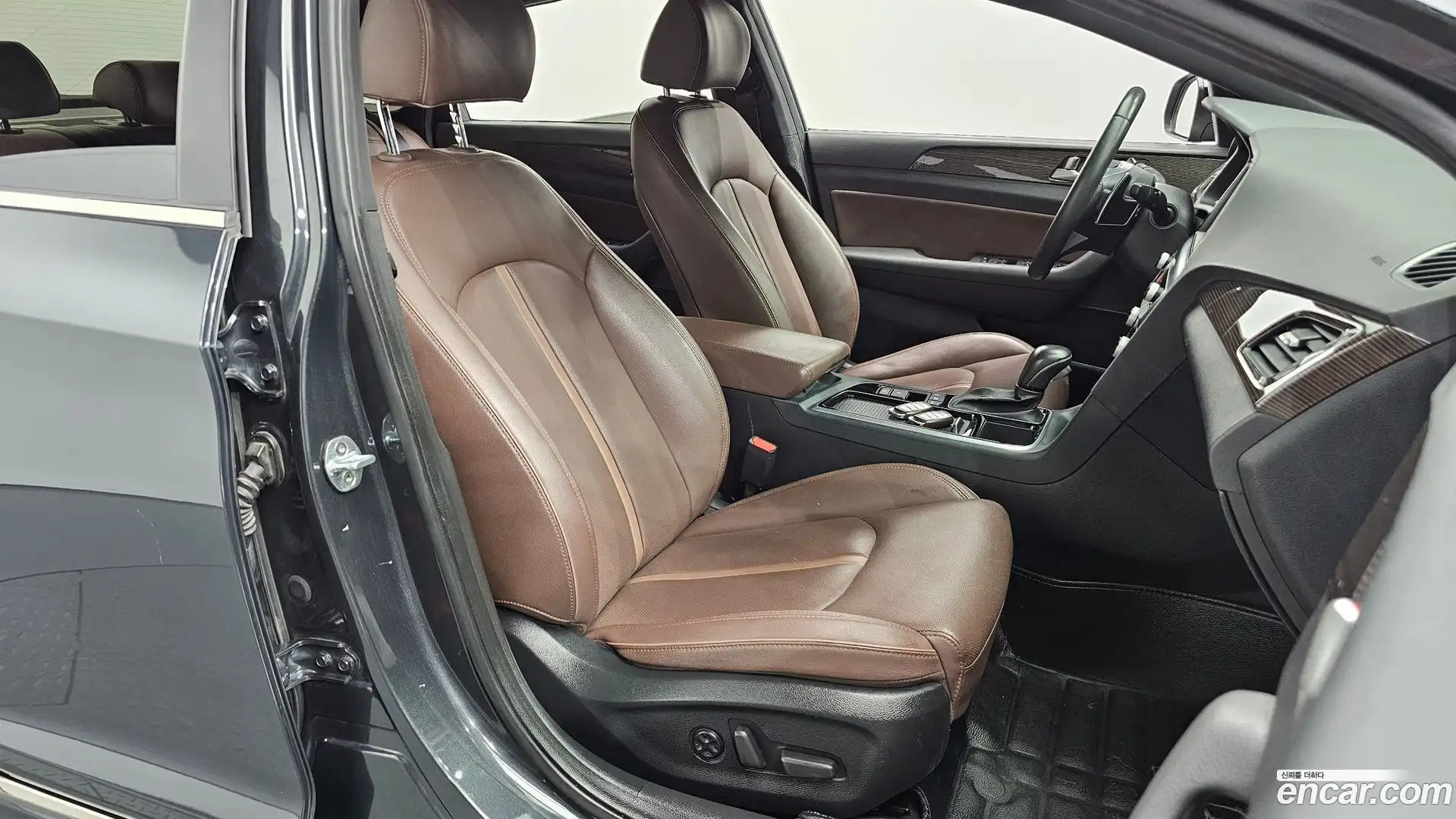 Sonata Hyundai 2017.4-INNER-036
