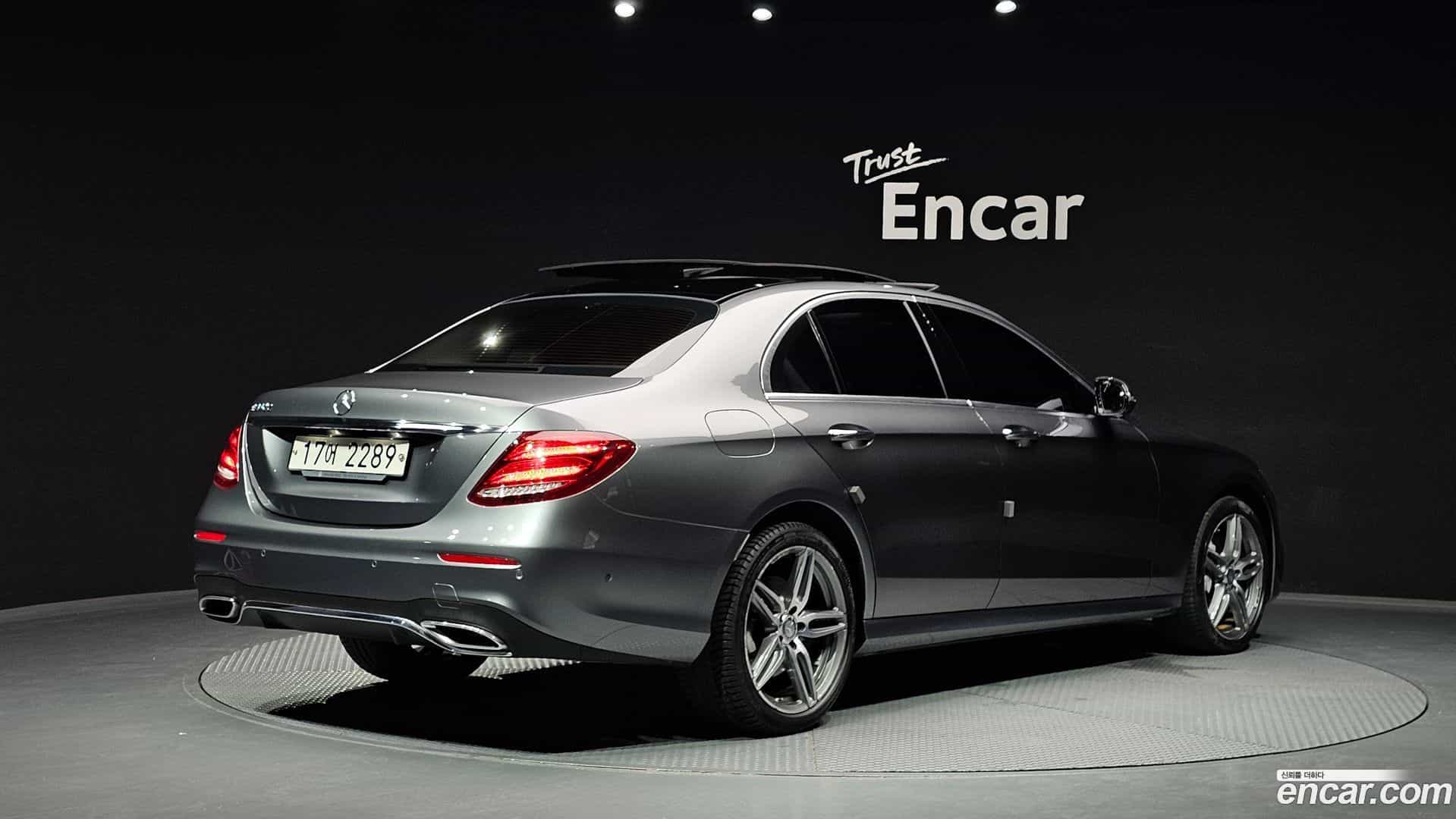 E-Class Mercedes-Benz 2017.3-OUTER-002