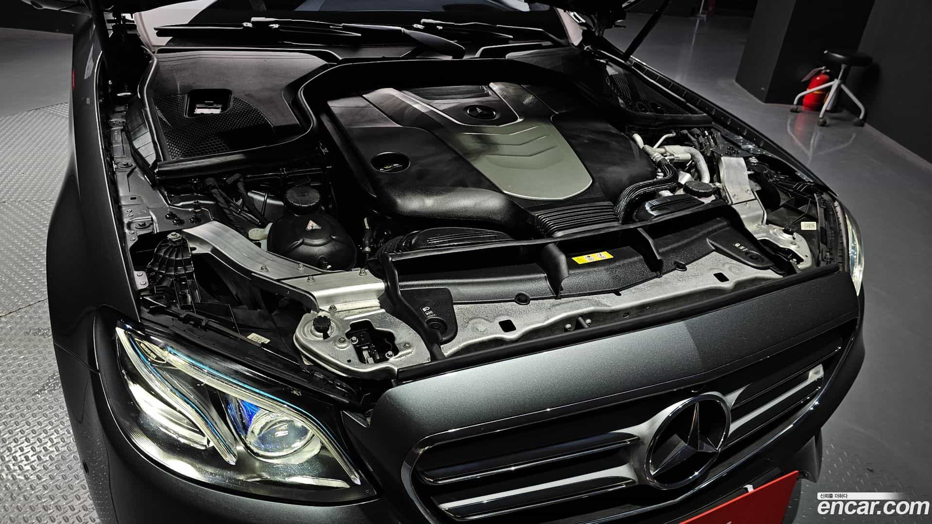 E-Class Mercedes-Benz 2017.3-OUTER-006