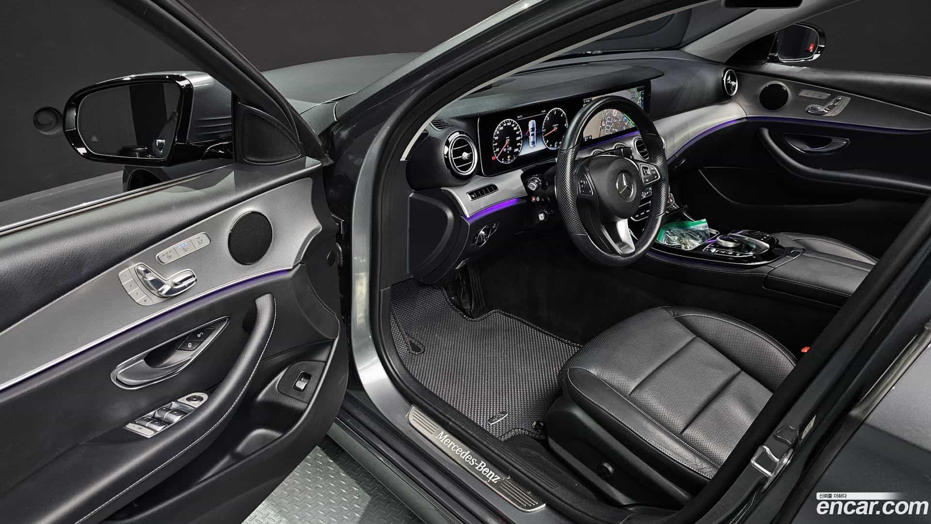 E-Class Mercedes-Benz 2017.3-INNER-010