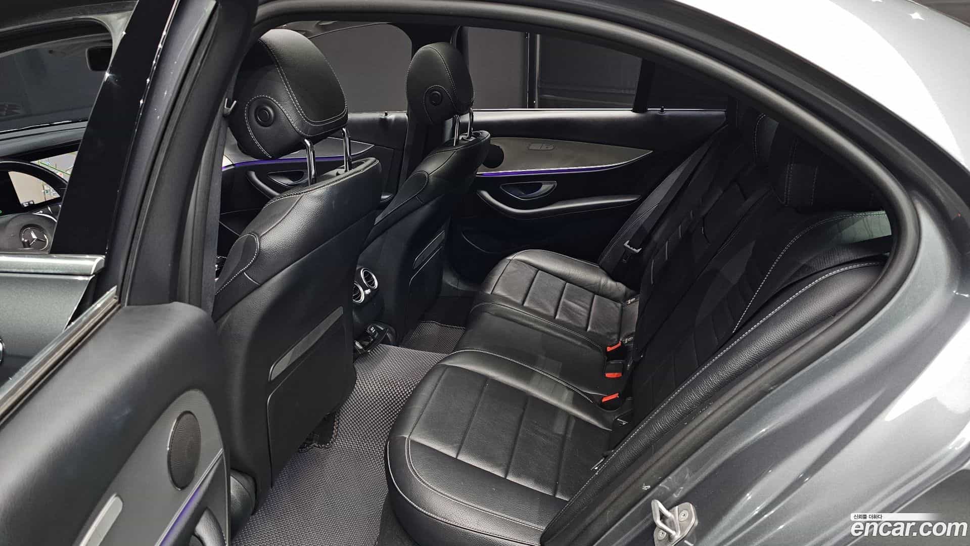 E-Class Mercedes-Benz 2017.3-OPTION-015