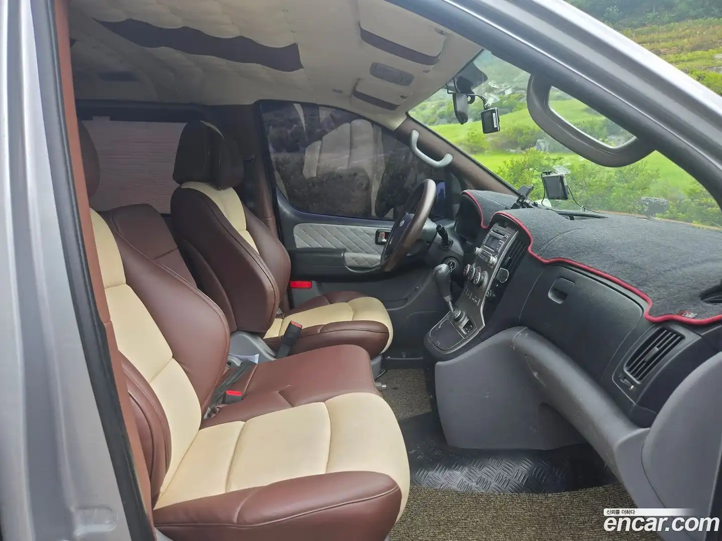 Starex Hyundai 2014.10-INNER-007