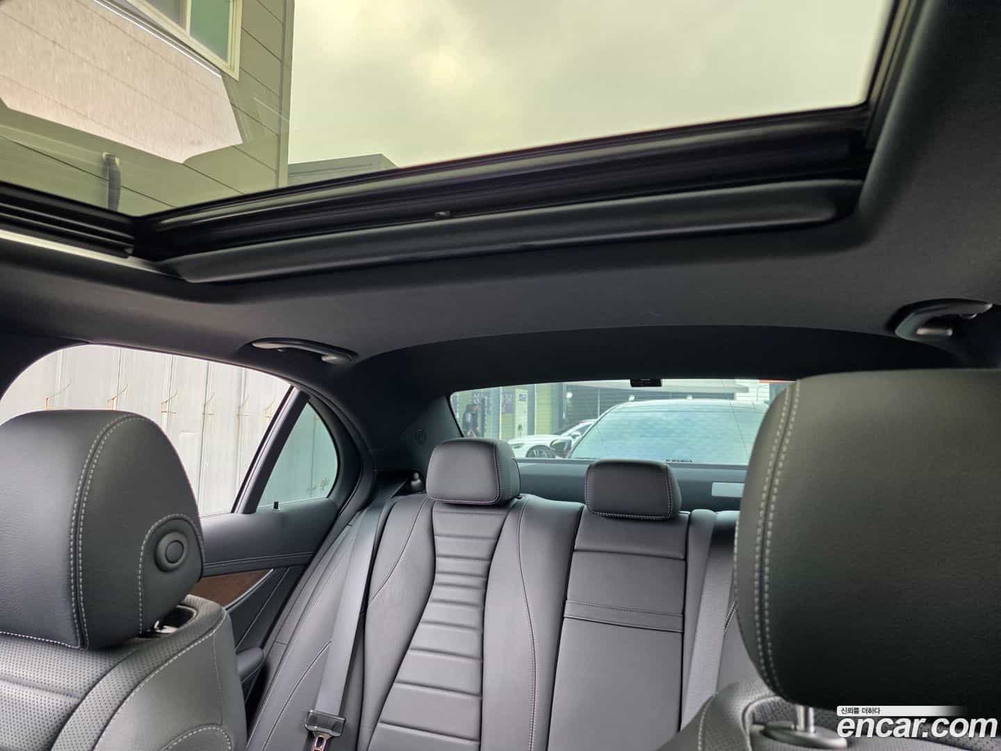 E-Class Mercedes-Benz 2021.5-OPTION-019