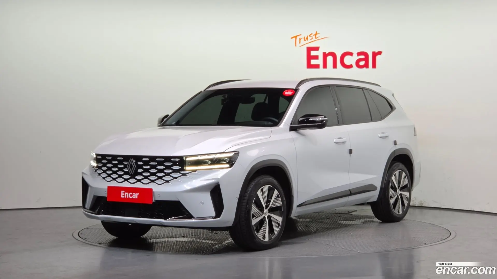 Main__Slider__Photo:Grand Koleos Renault Korea 2024.11-0