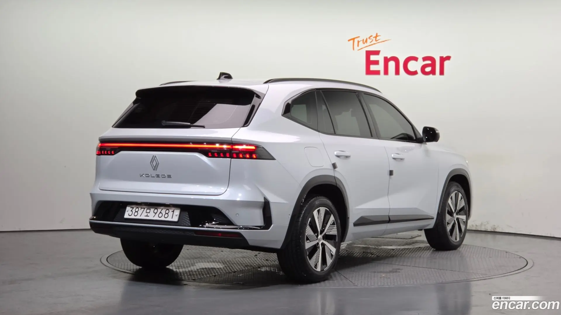 Main__Slider__Photo:Grand Koleos Renault Korea 2024.11-1