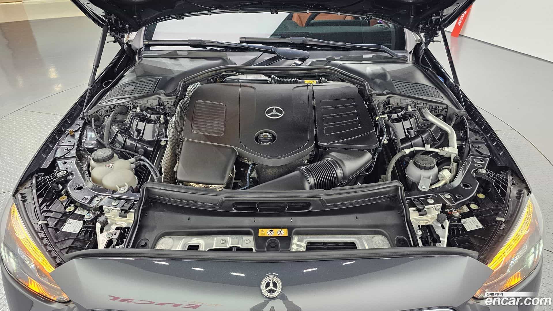 C-Class Mercedes-Benz 2023.8-OUTER-006