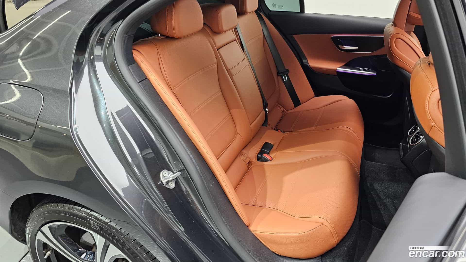 C-Class Mercedes-Benz 2023.8-OPTION-015